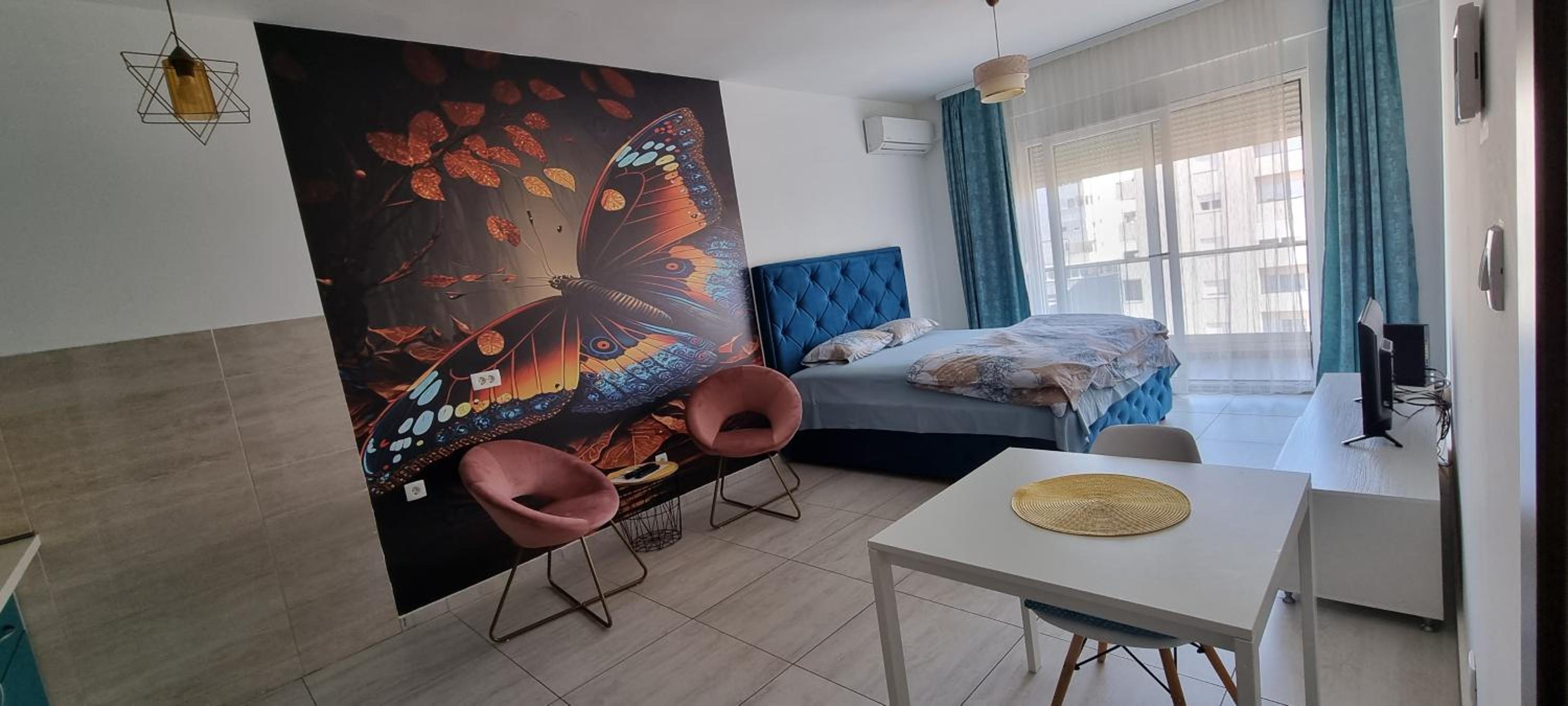 Naki apartmani
