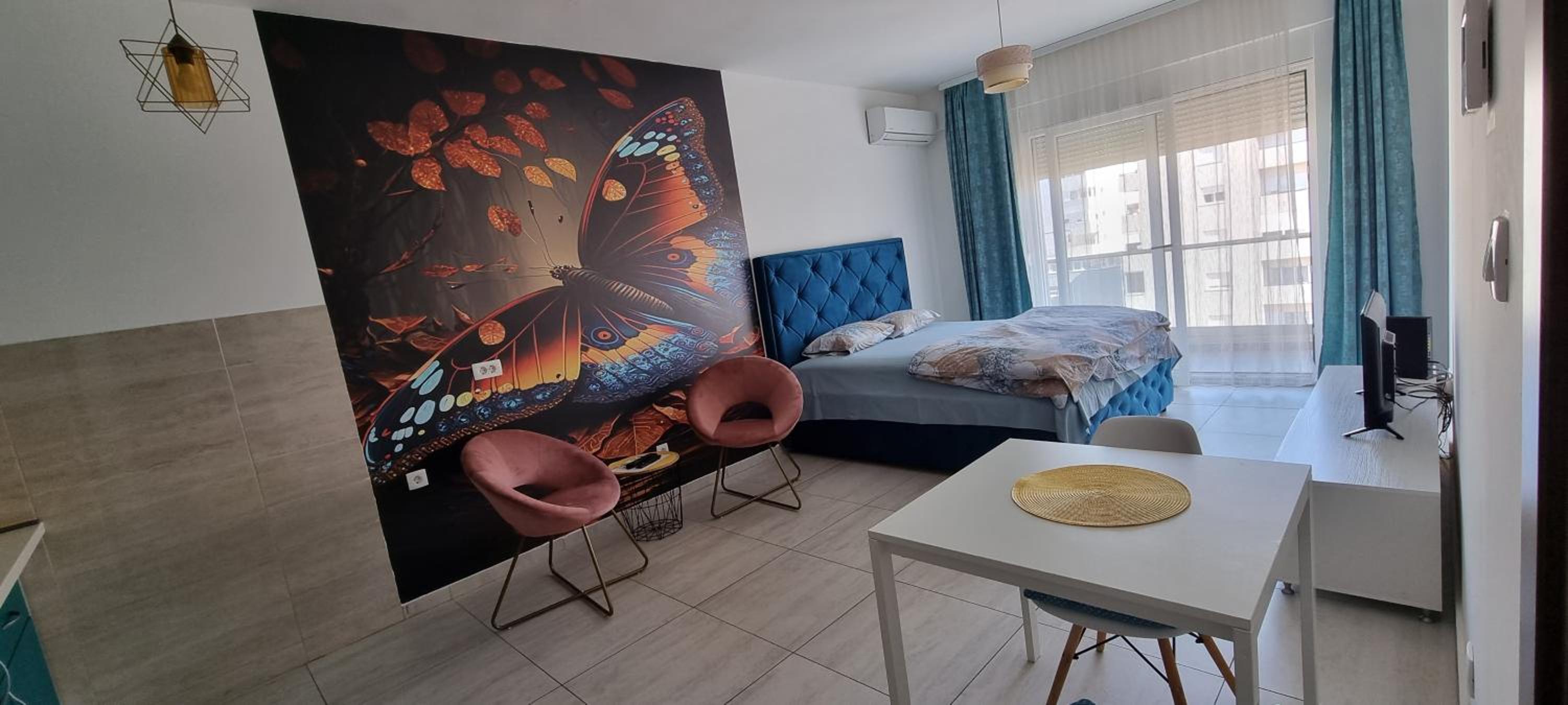 Naki apartmani