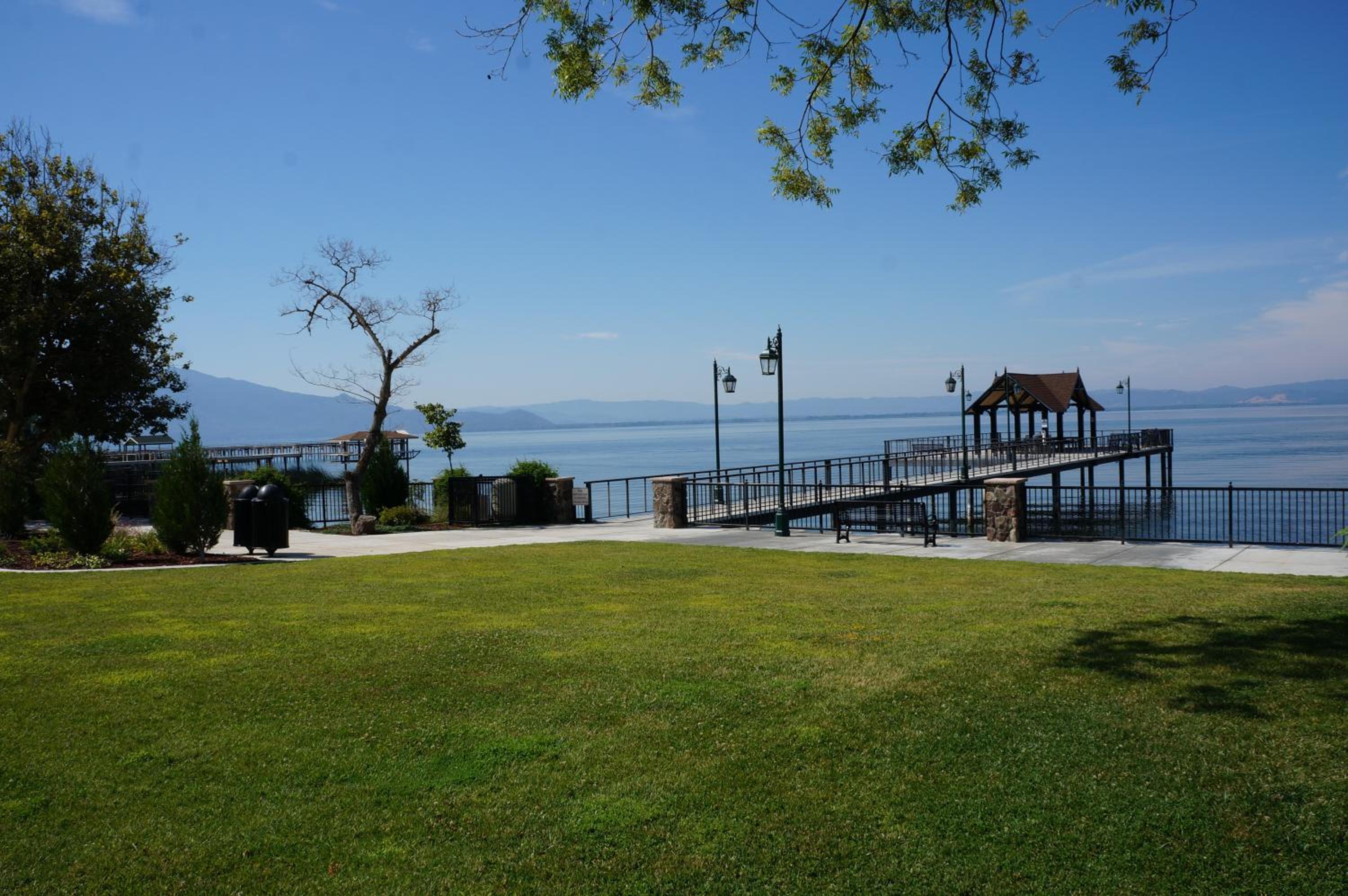 Lakeview Inn