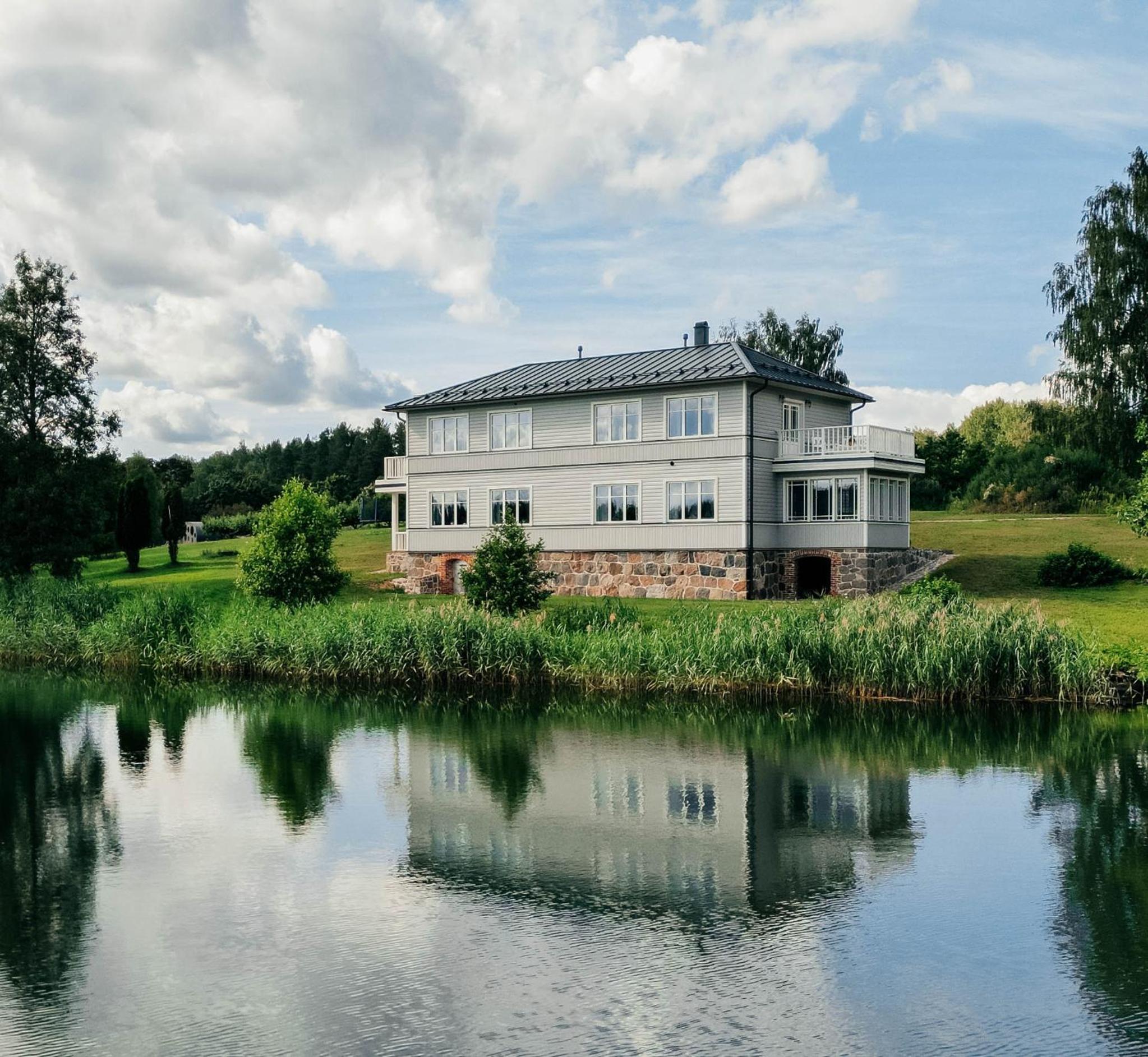 Väike-Juusa külaliskorter