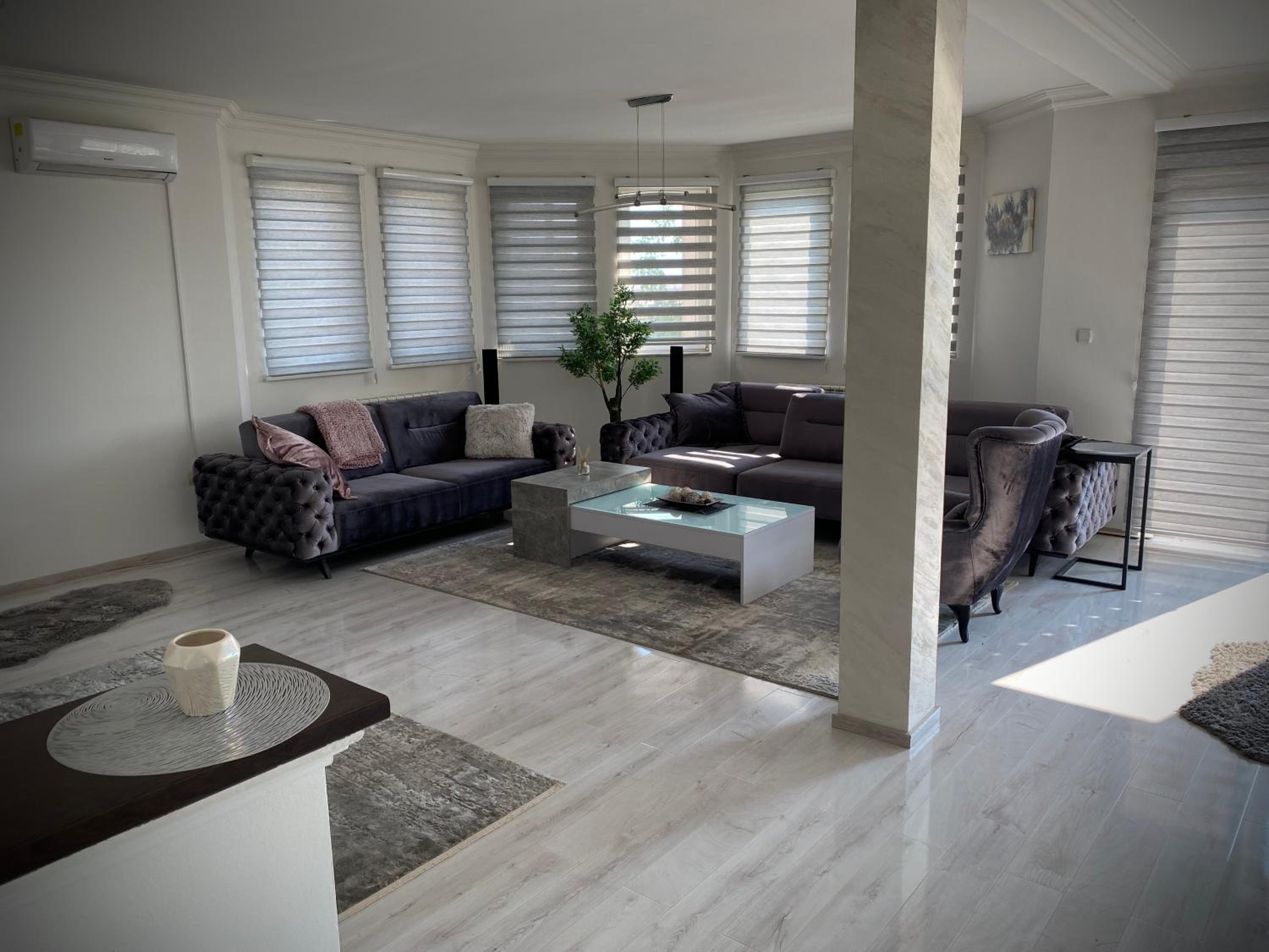 Villa Sunrise with swimming pool