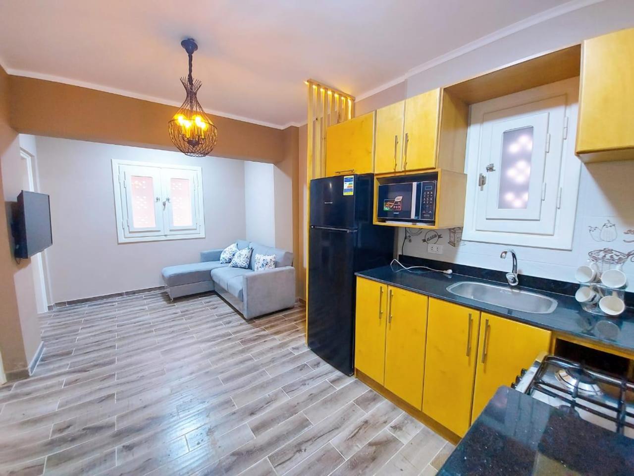 Modern & Cozy One BedRoom Apartement view 2