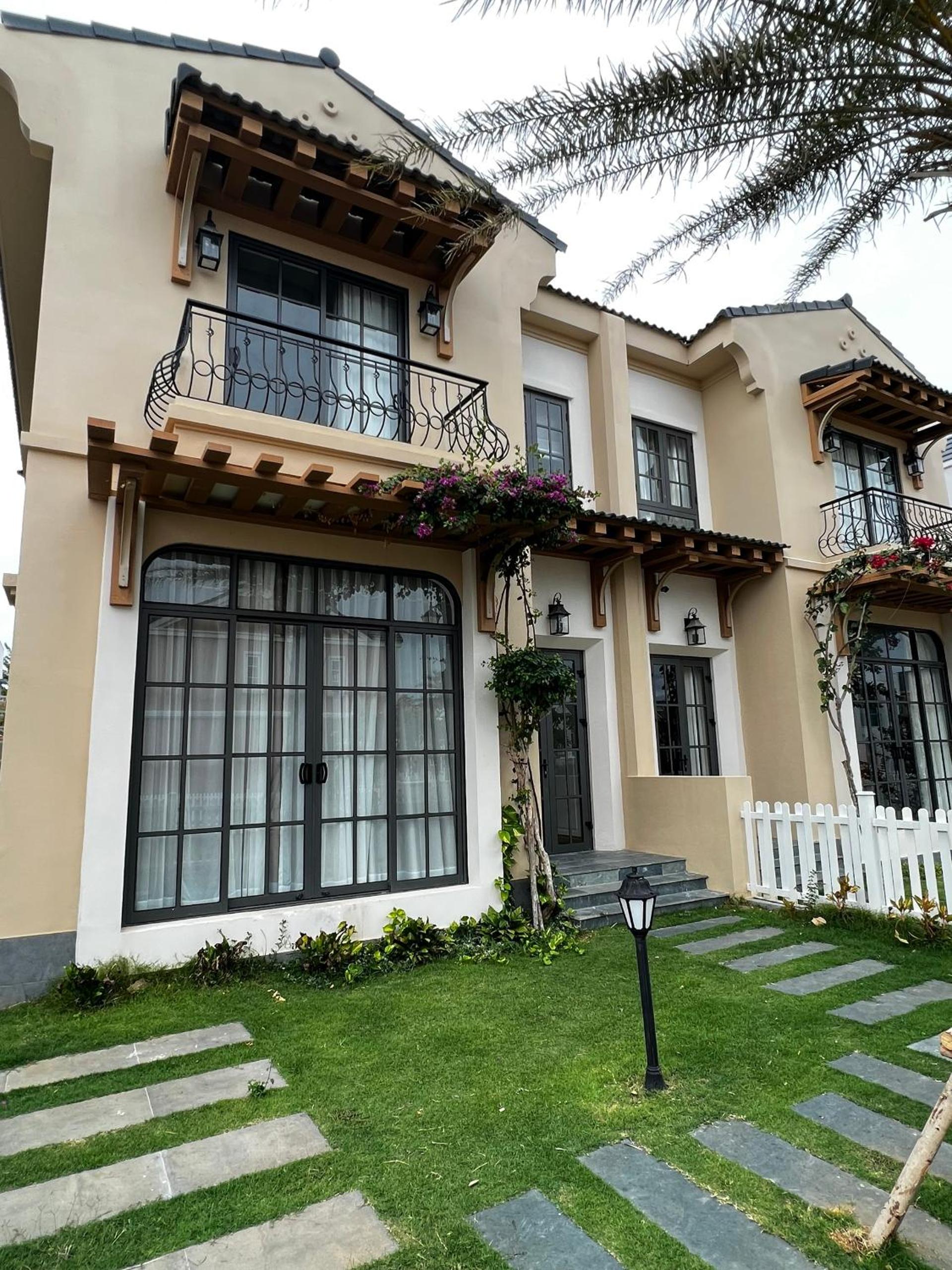 Villa 6
