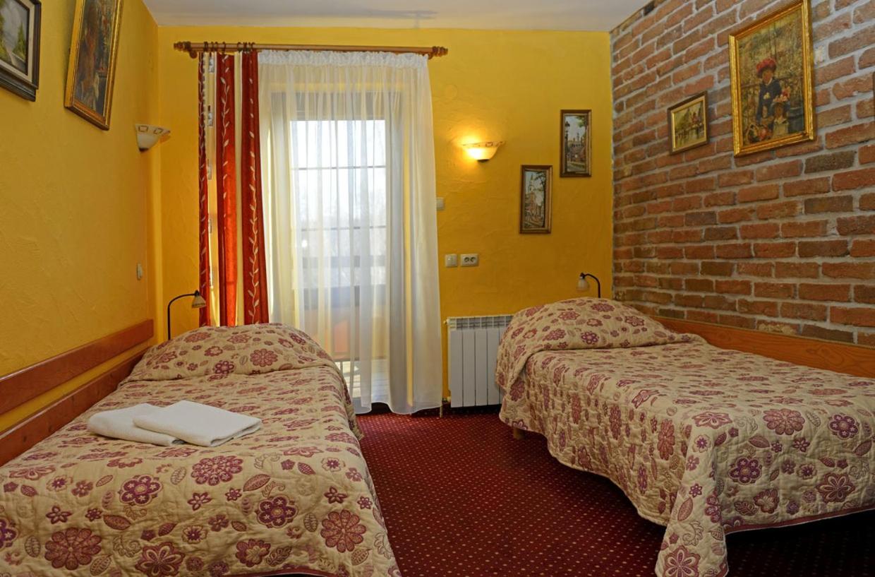 Hotel Restauracja Jaś Wędrowniczek view 2