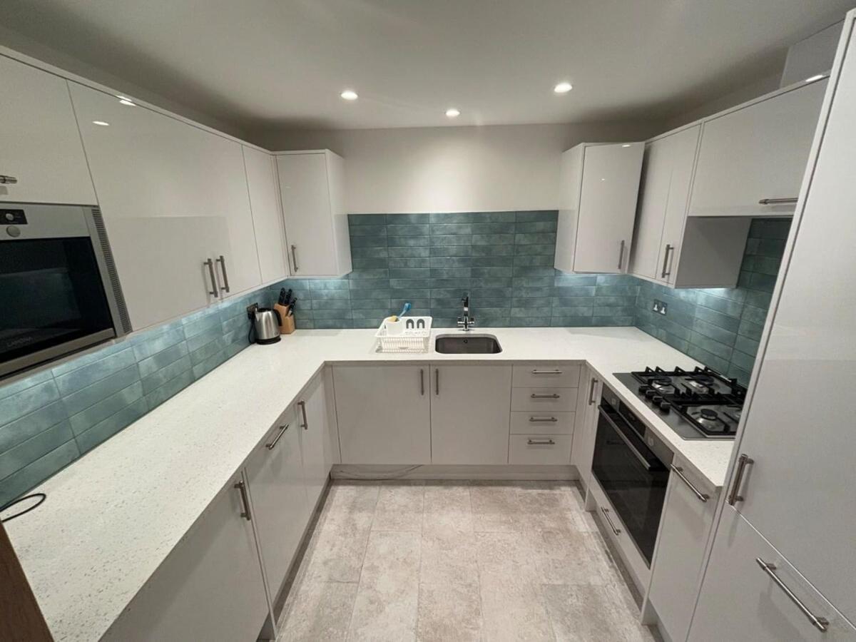 Large Luxurious CENTRAL Private Terrace - For 6