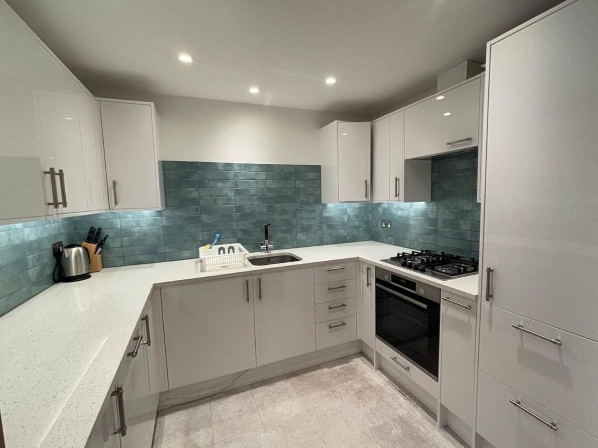 Large Luxurious CENTRAL Private Terrace - For 6