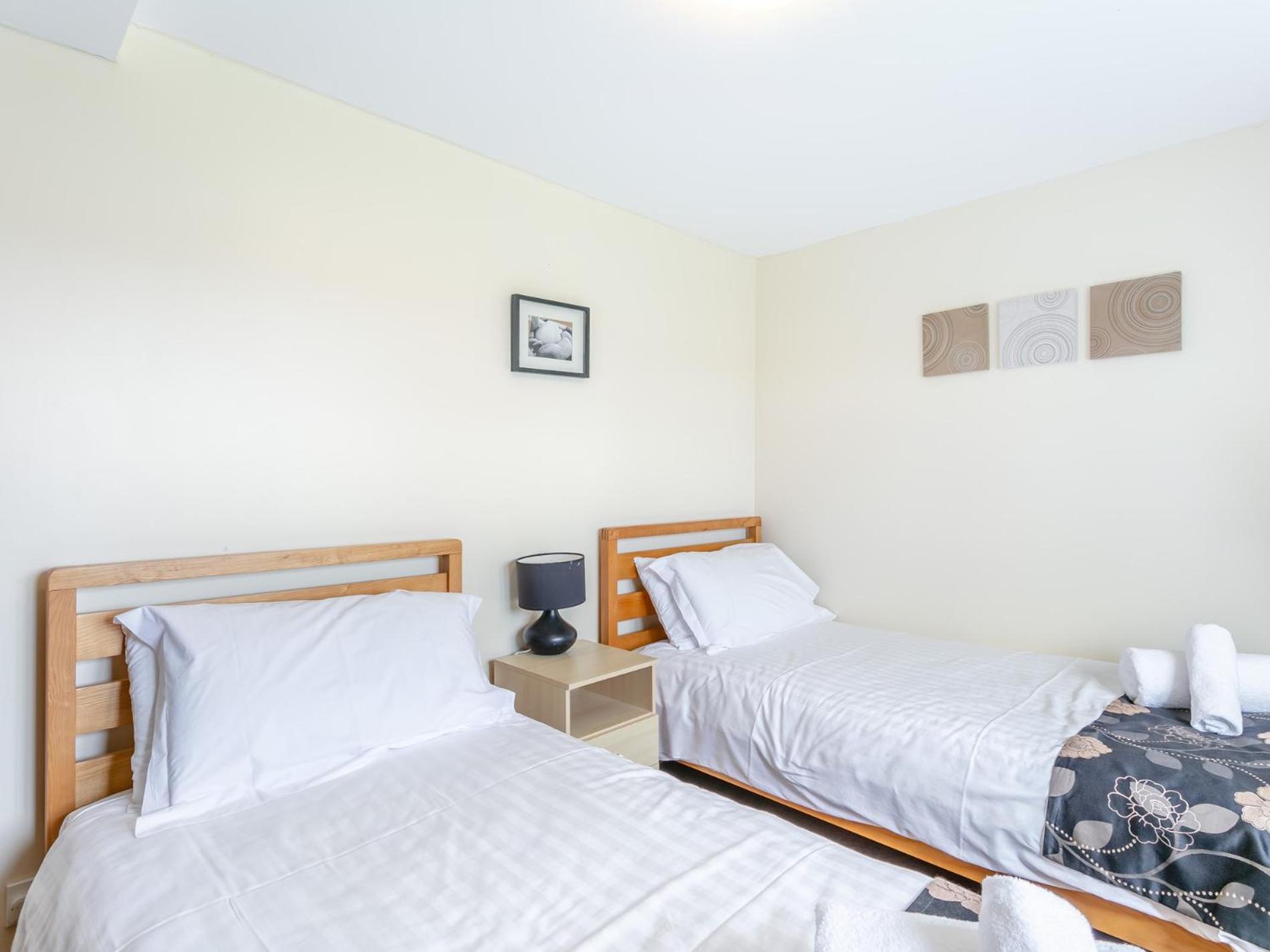 4 Bed in Barnstaple oc-eller view 4