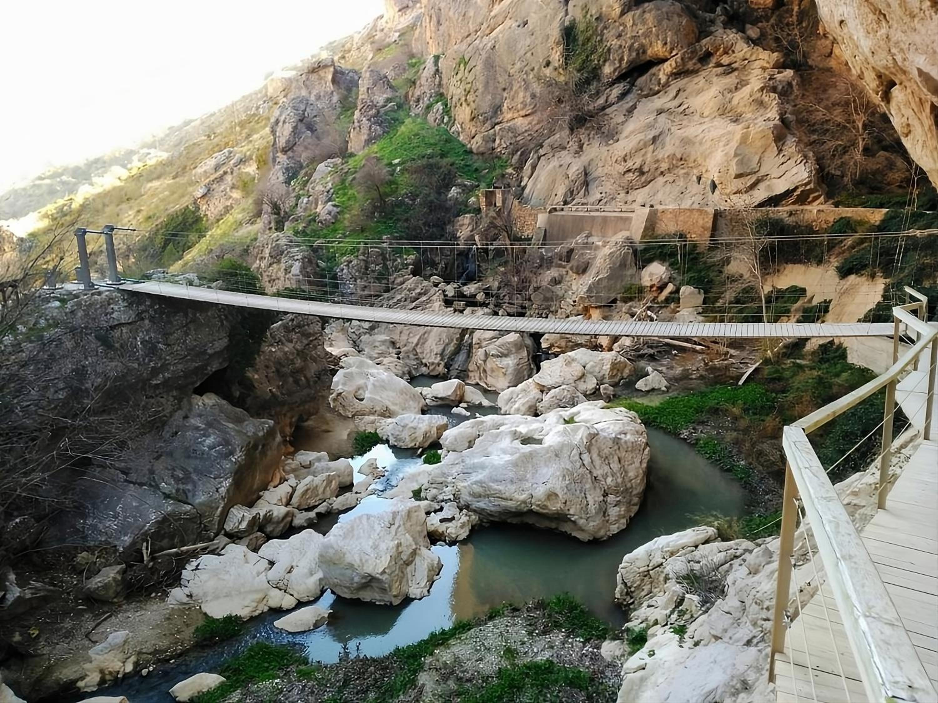 Villa La Gaviota - Piscina, jardín y barbacoa junto Ruta del Gollizno view 3