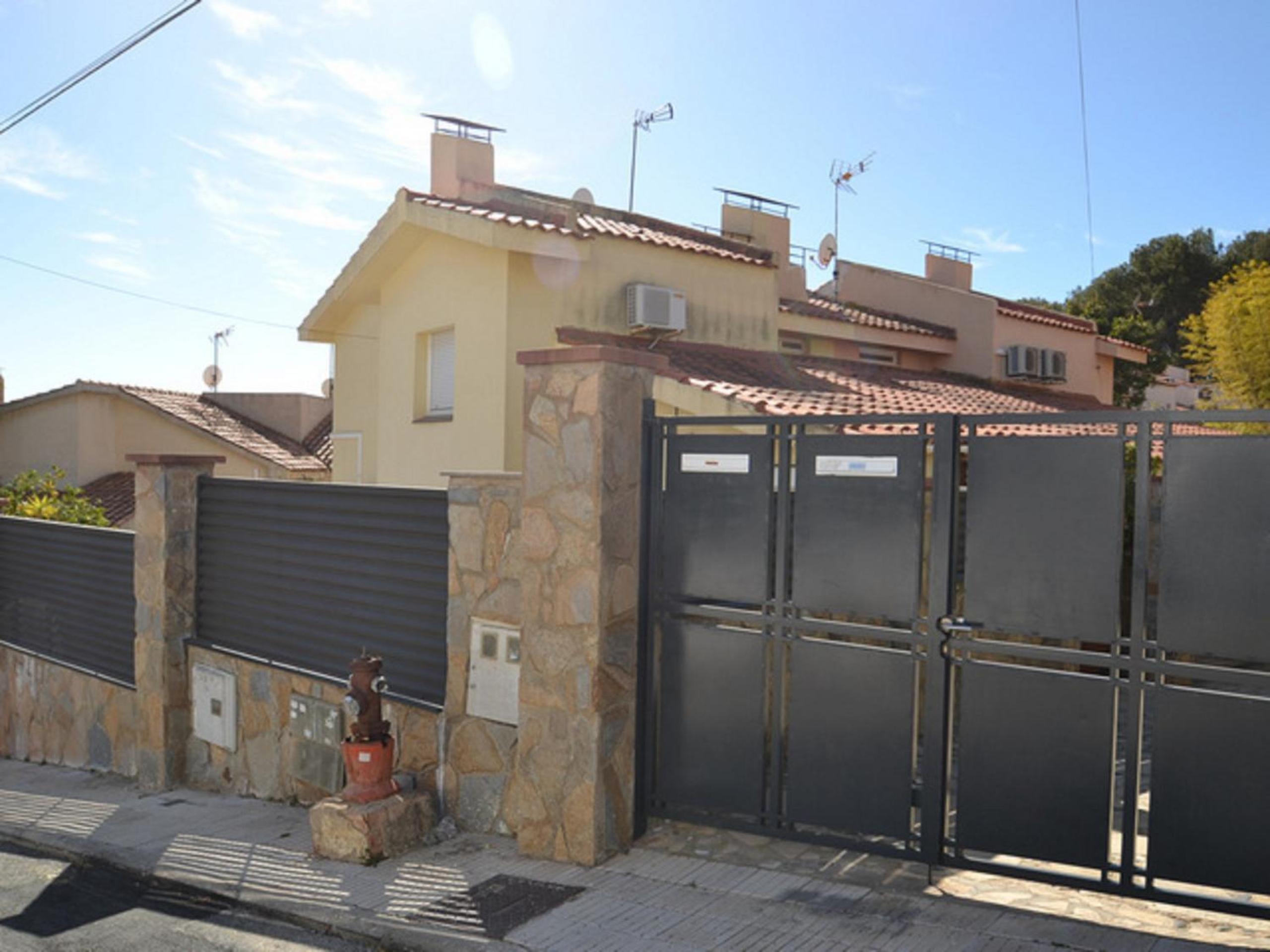 Pins Villa Planet Costa Dorada