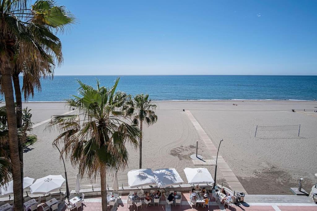 Magnífico apartamento primera linea playa Estepona