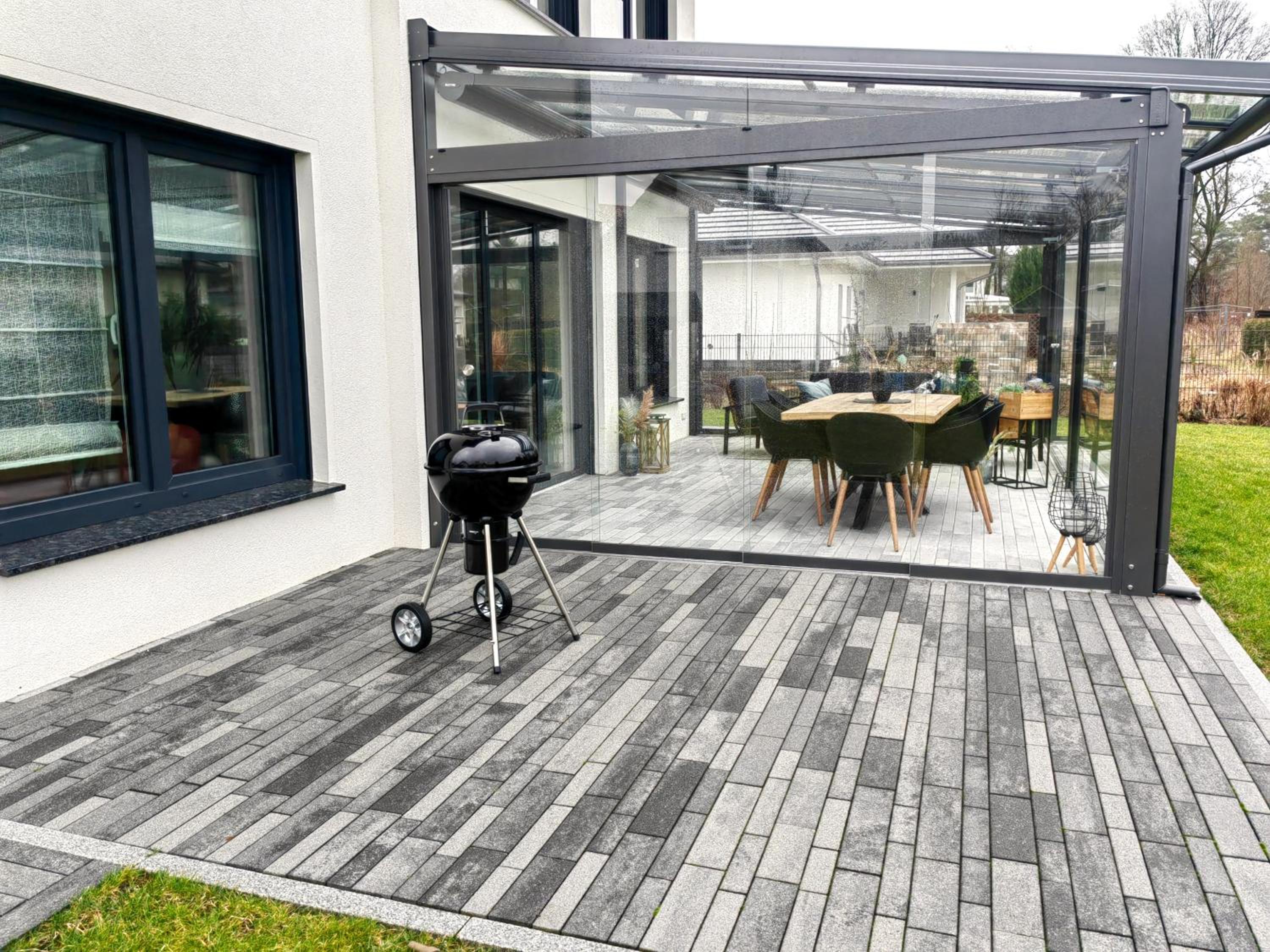 BohnApartments Luxury Villa Berlin - 210qm - Wintergarten - Kamin - 4 kostenlose Parkplätze - 6 Schlafzimmer - Neubau - Luxusausstattung