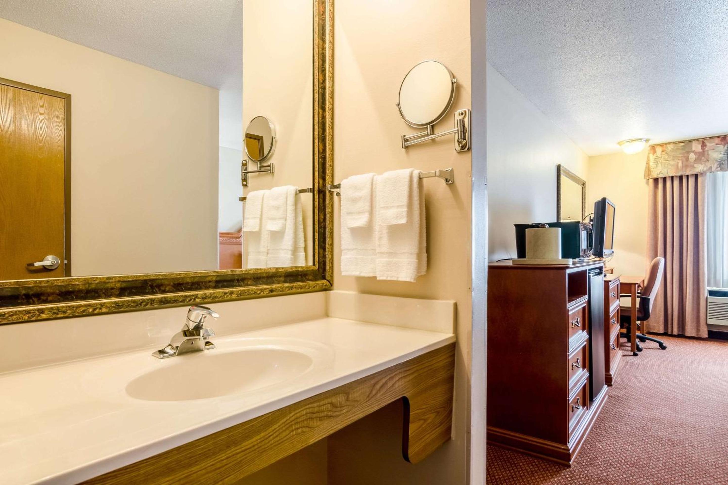 Quality Inn Alliance