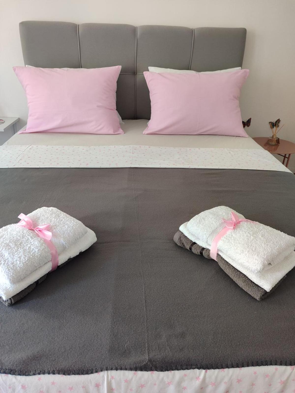 Flowers Apartment Tuzla