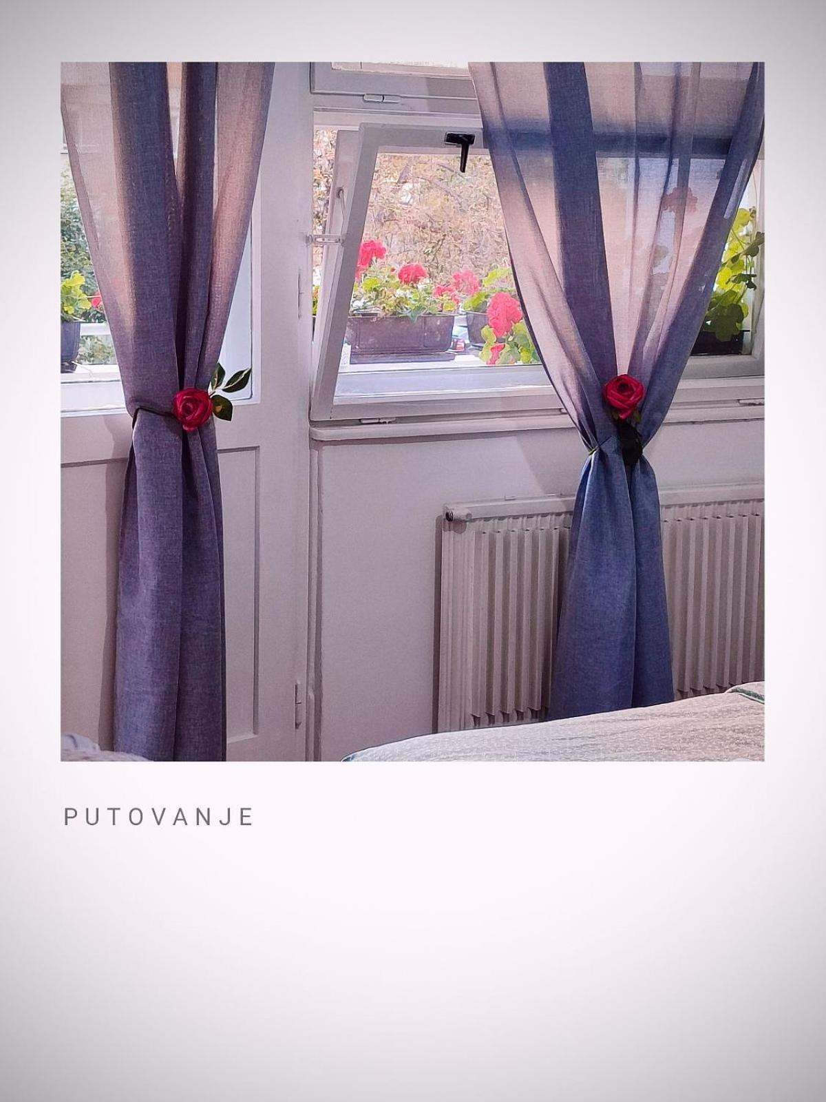 Flowers Apartment Tuzla