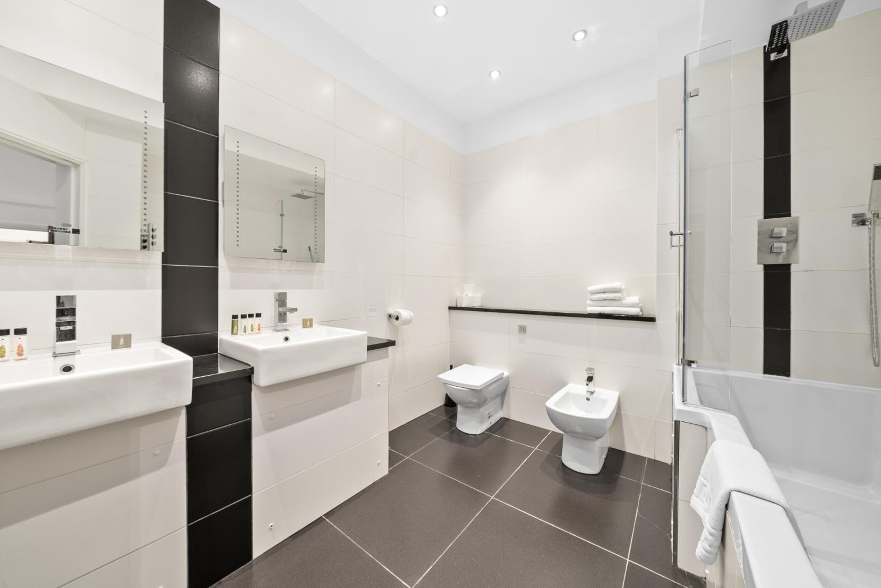 Apartment 2, 48 Bishopsgate by City Living London