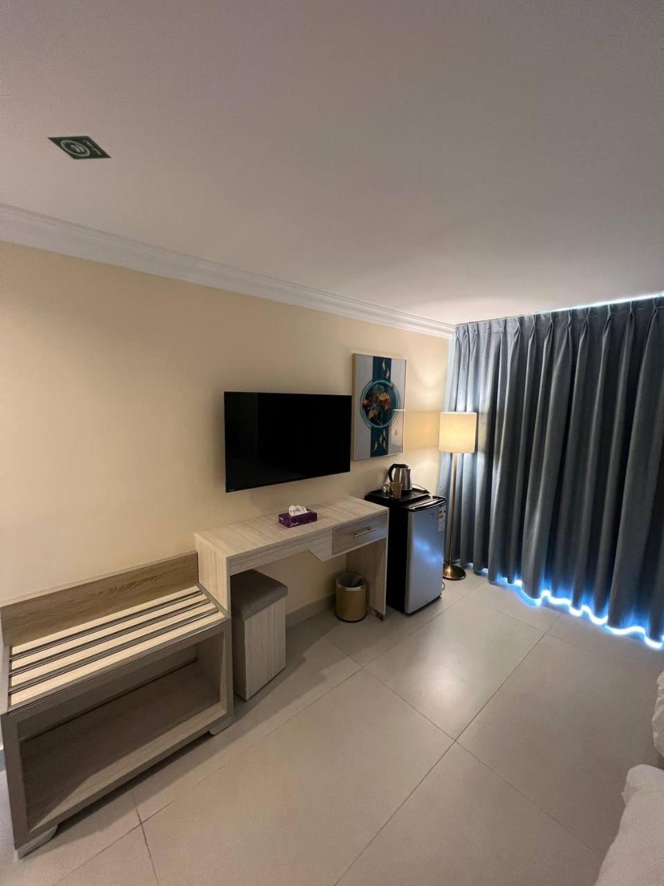Silk Road Hotel