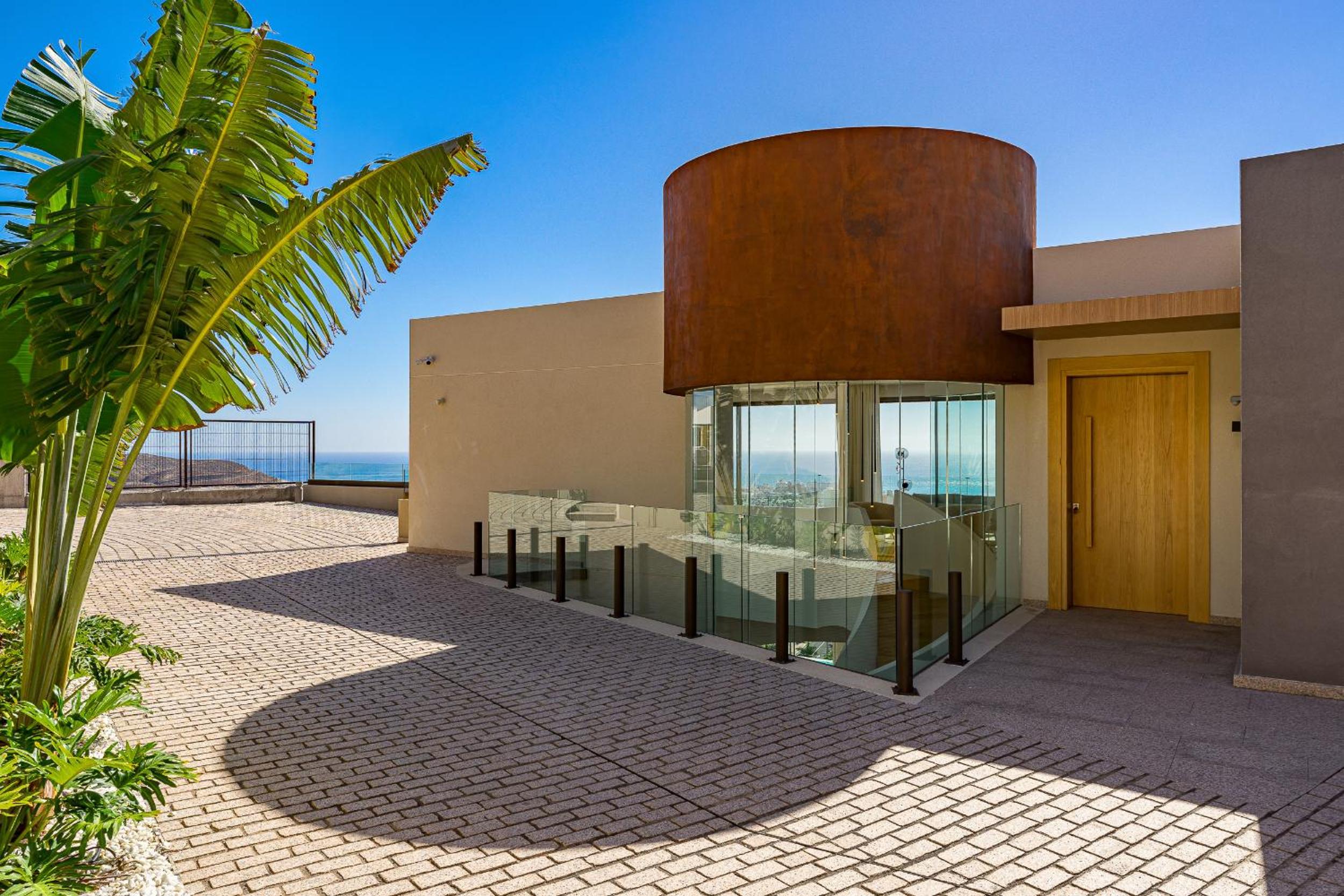 Serenity Heights - Luxury Concierge Services