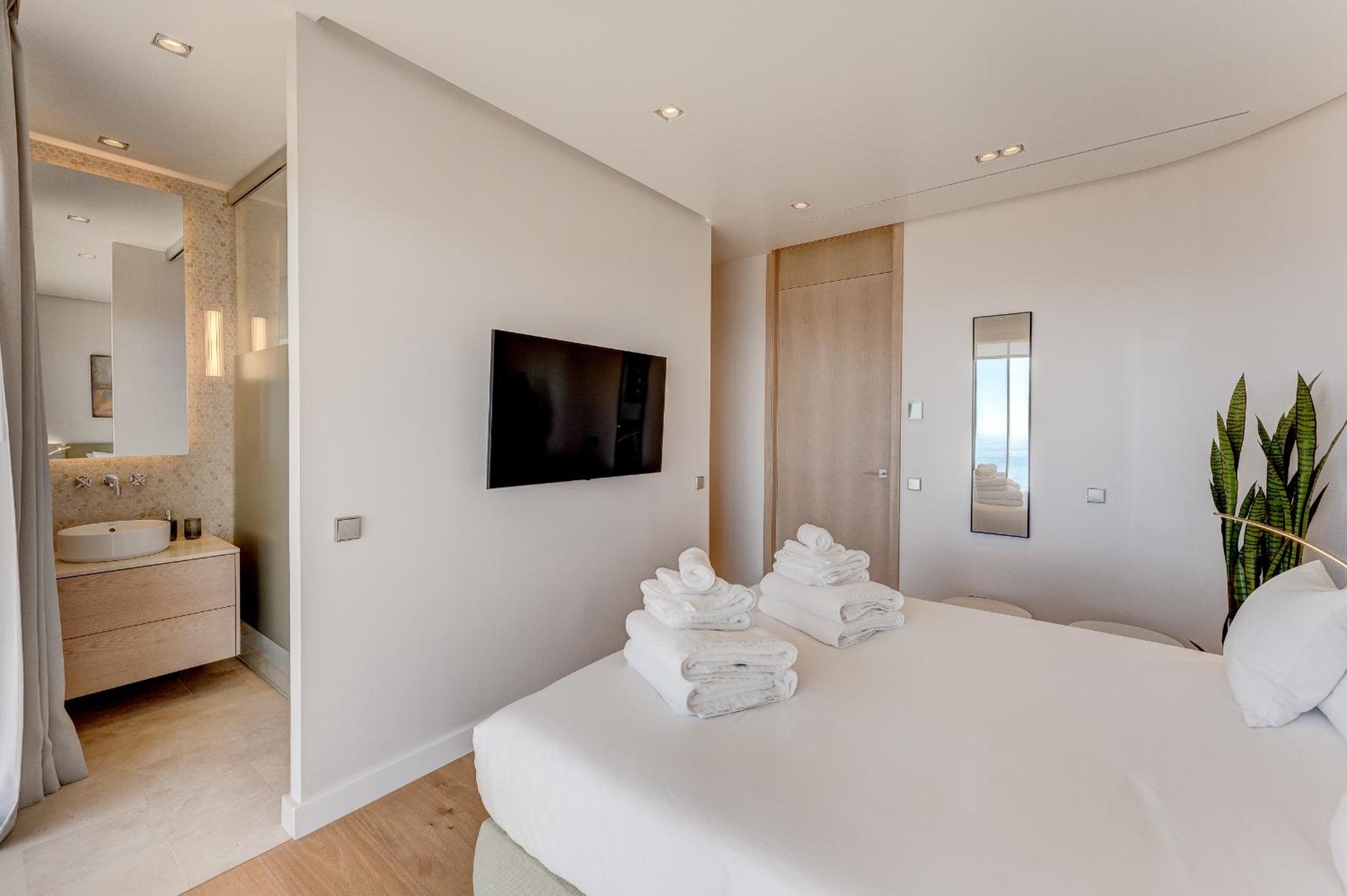 Serenity Heights - Luxury Concierge Services