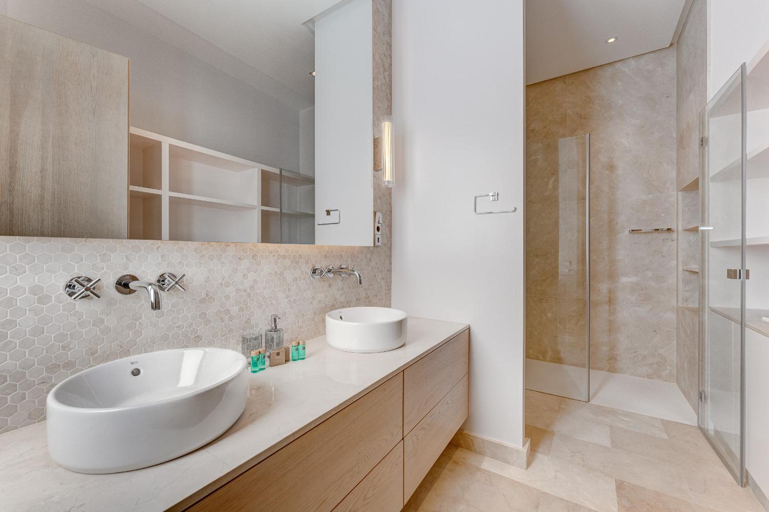 Serenity Heights - Luxury Concierge Services