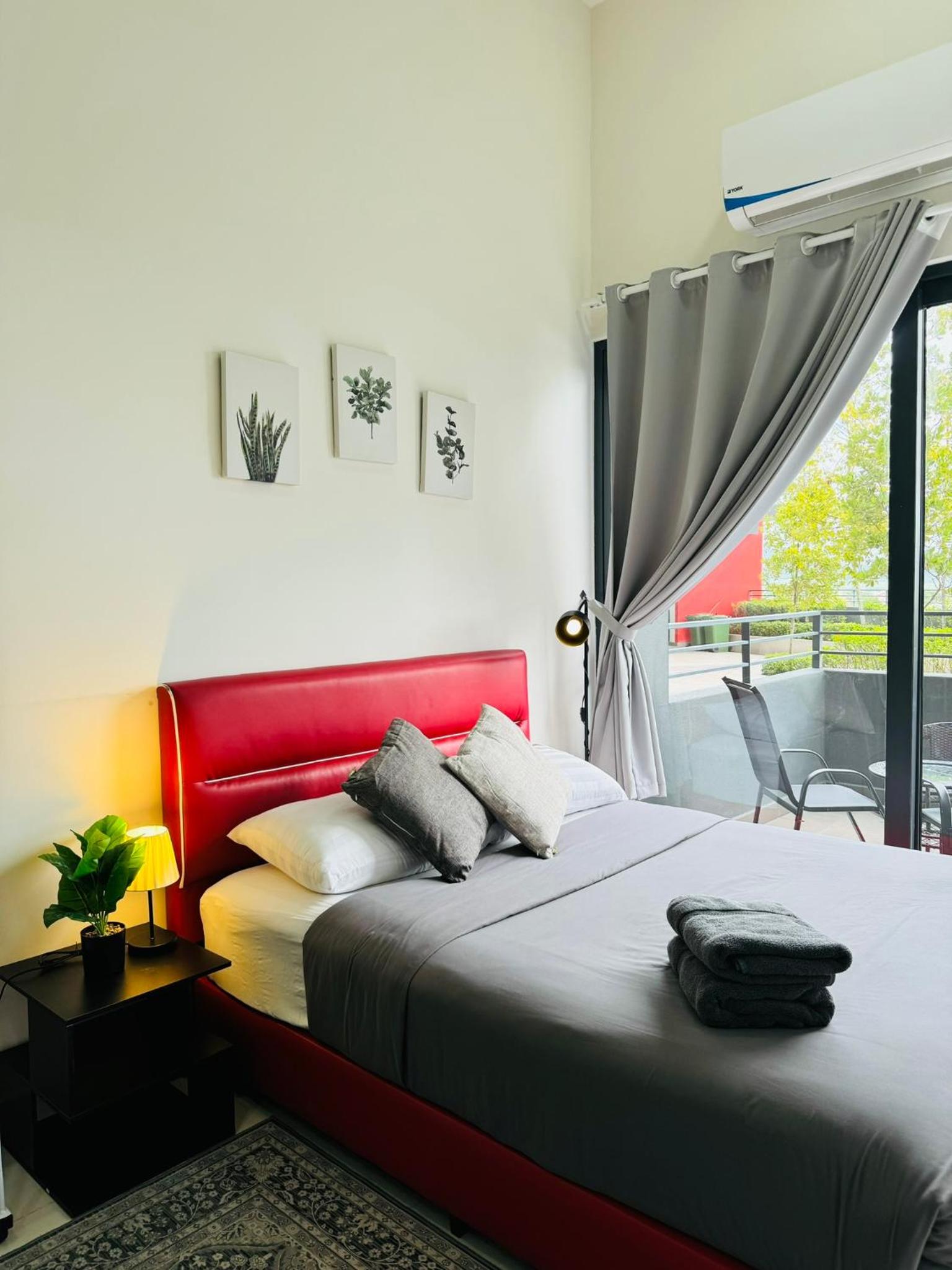 CoreSoho Suite by BKAstaycation KotaWarisan Sepang KLIA Airport, Free Wifi photo 5