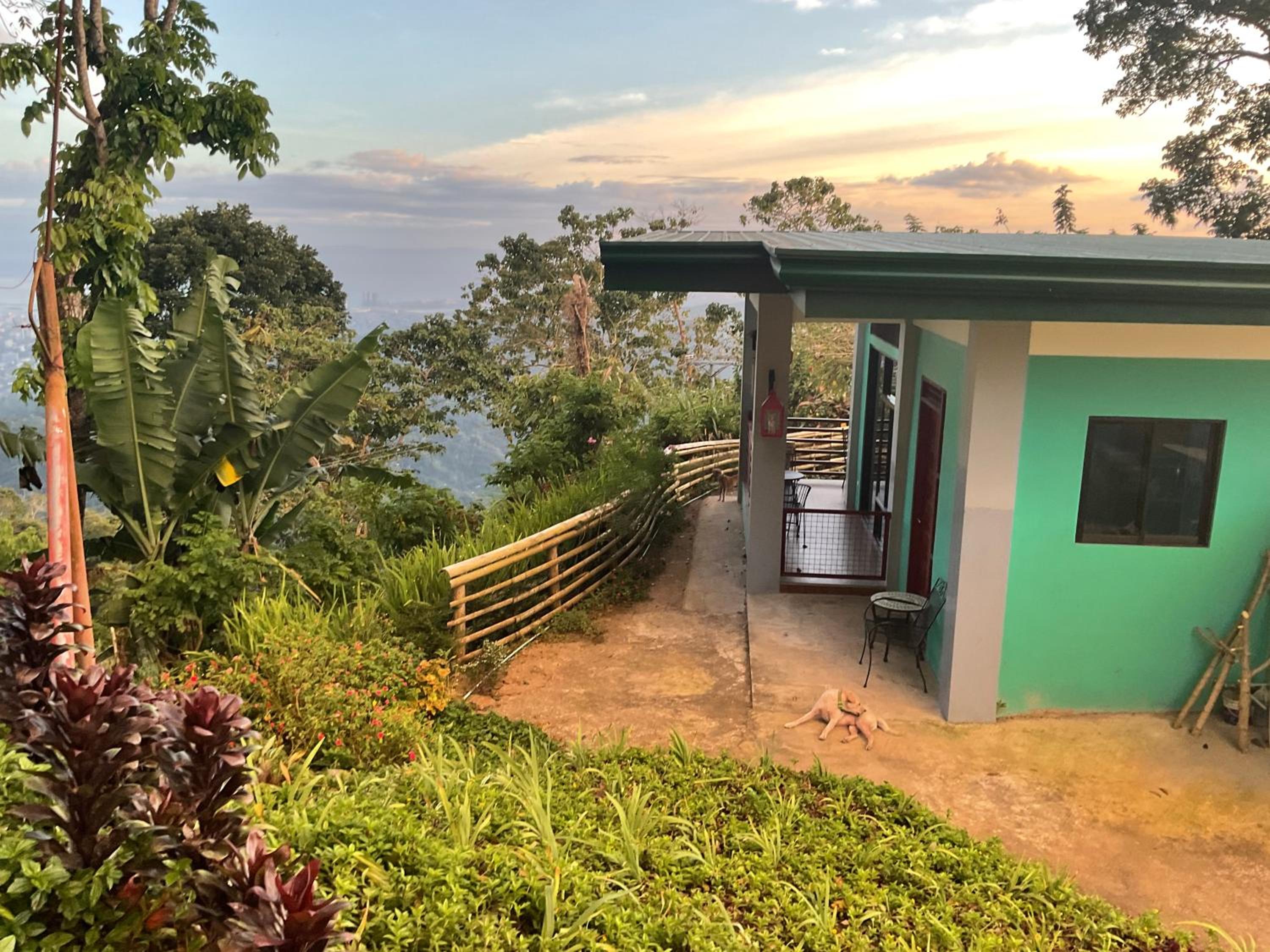 Anza Cabin at Threesome Cafe view 4