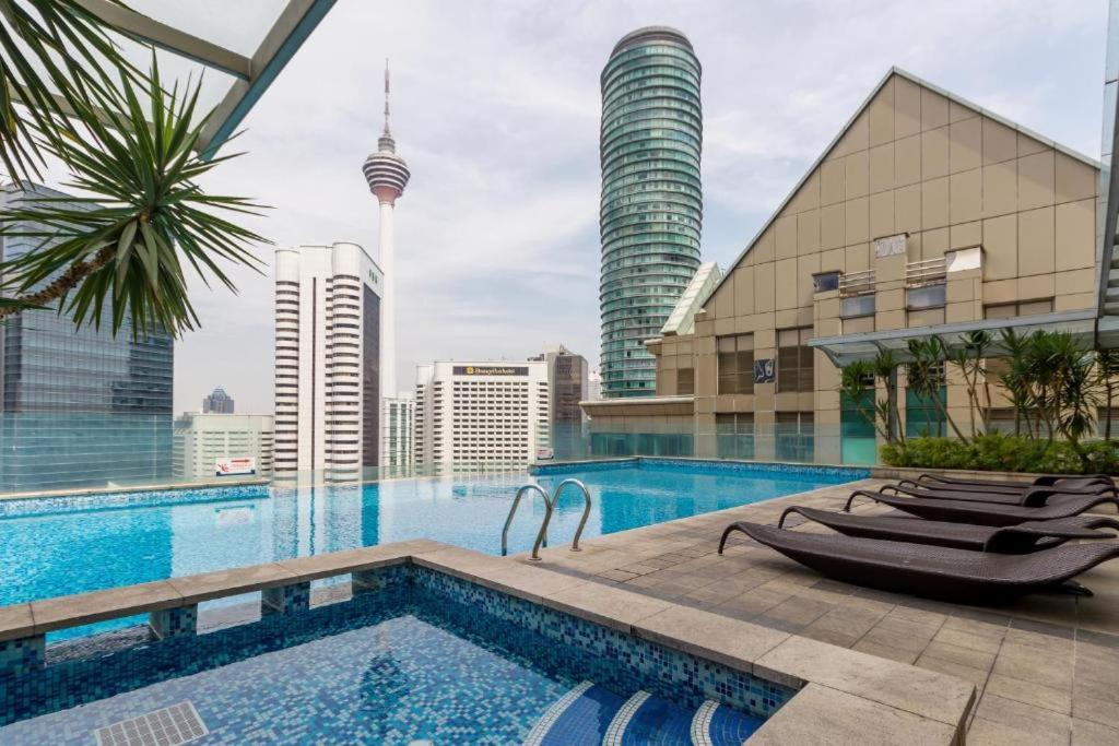 163 SUPER KING BED STUDIO near Petronas Twin Tower KLCC KL Convention Center by Zen Glo