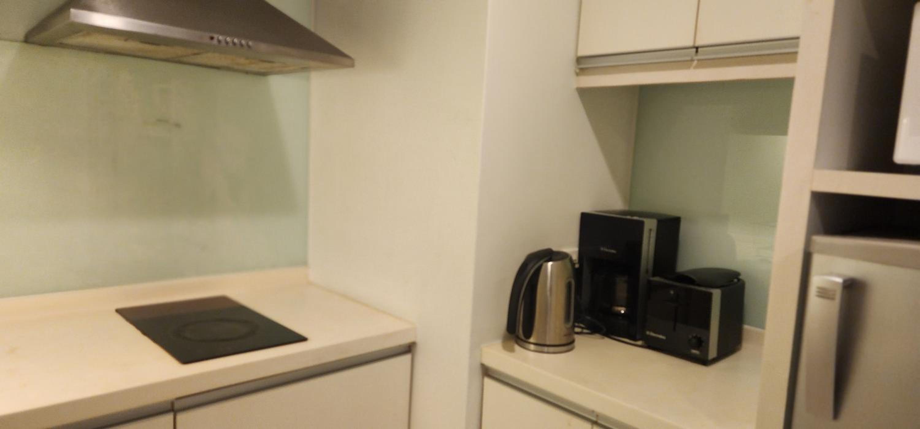 163 SUPER KING BED STUDIO near Petronas Twin Tower KLCC KL Convention Center by Zen Glo