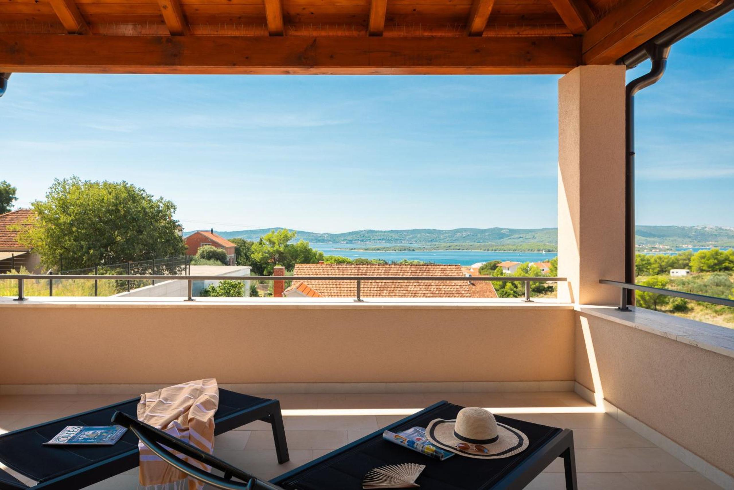 Villa Wave