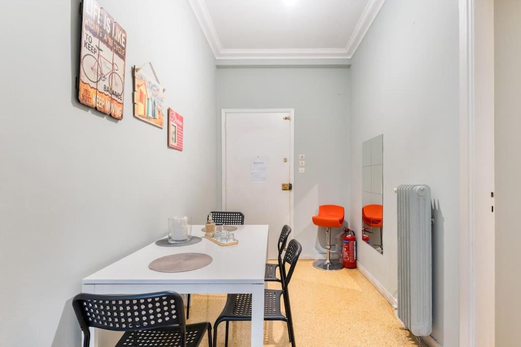 2BDR OlympianZeus Apt with Netflix