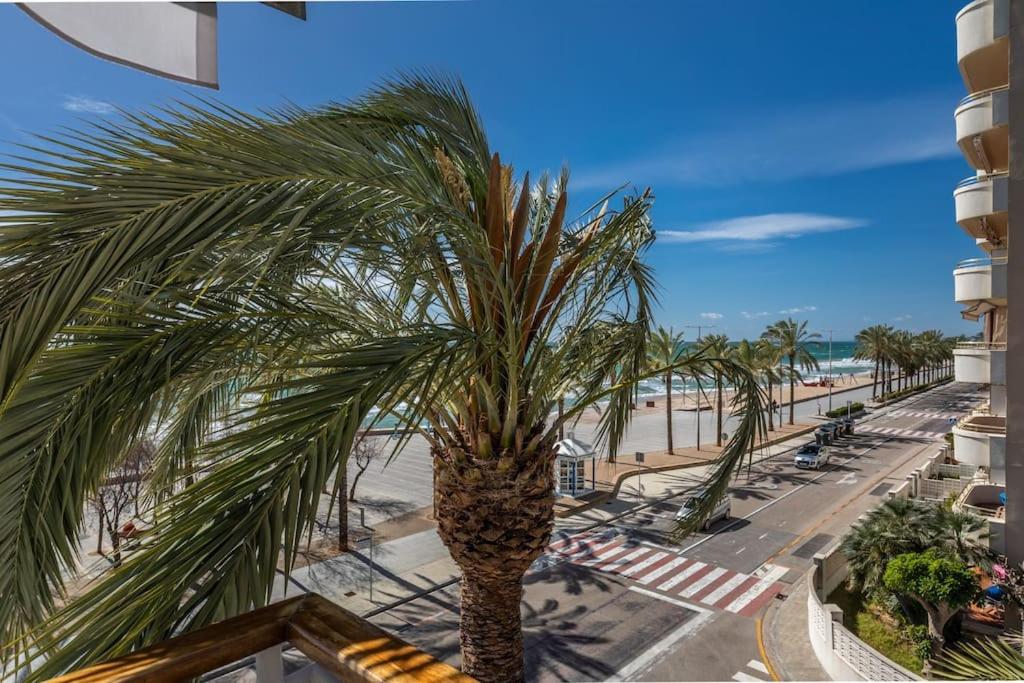 Beachfront/Strandwohnung in Calafell , Spanien