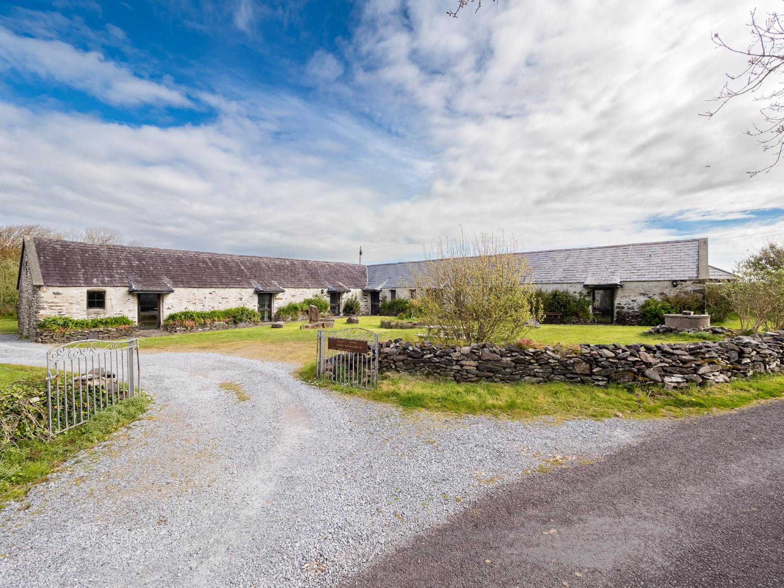 Ventry Farm - Seaside Cottage by Trident Holiday Homes