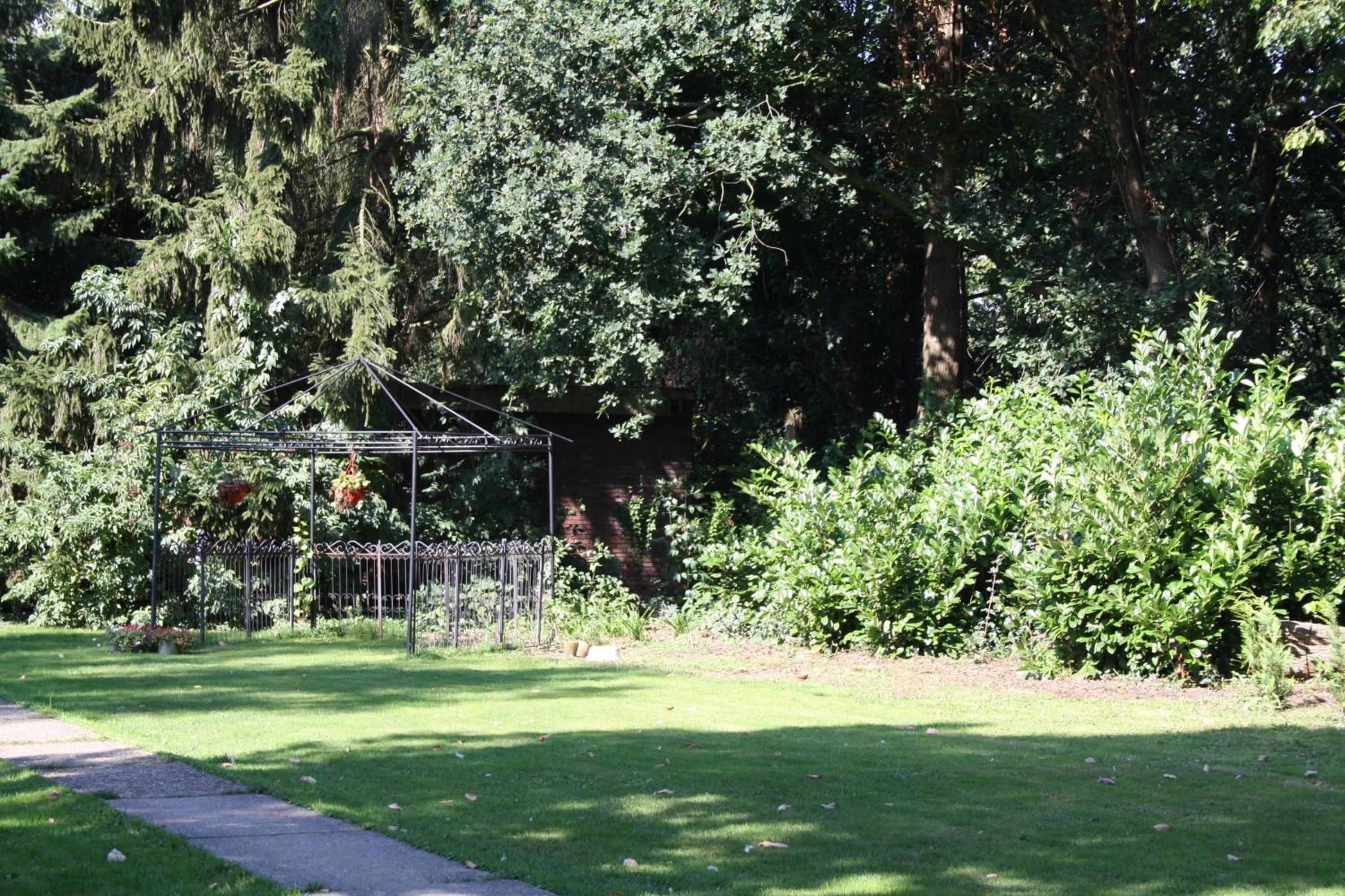Biedermeier view 4