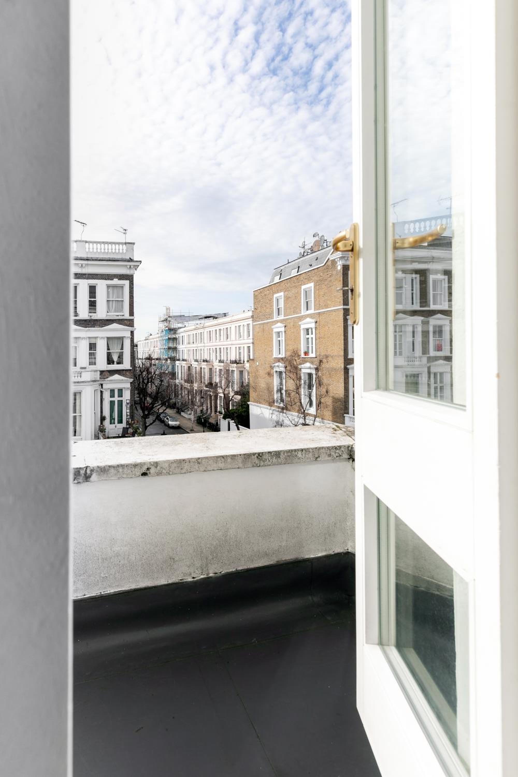 Modern Kensington Apartments