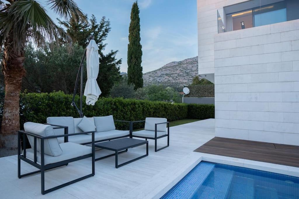 Exclusive Villa Calma I & II - two heated pool&spa view 3
