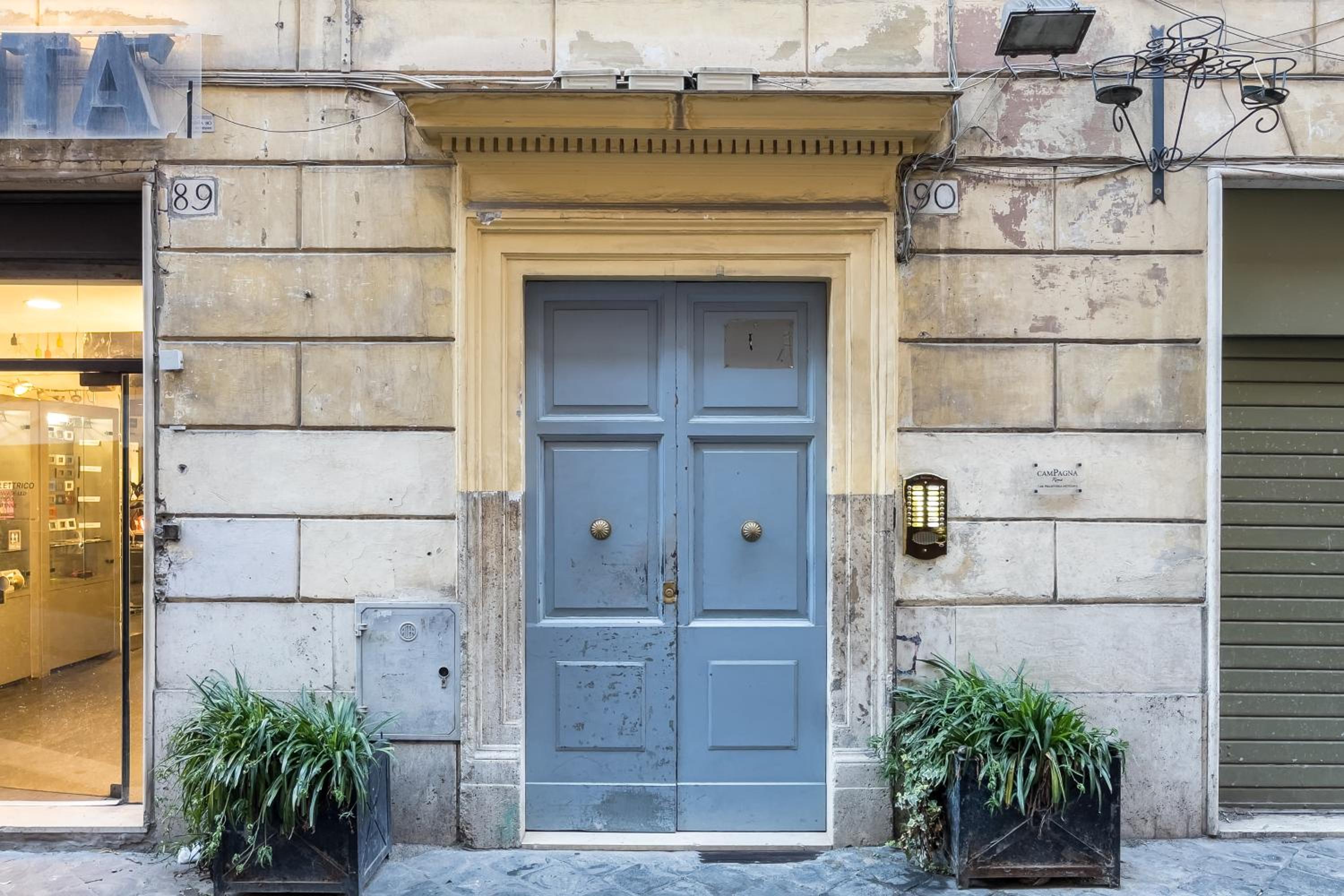JOIVY Lovely Flats Next To Fontana di Trevi