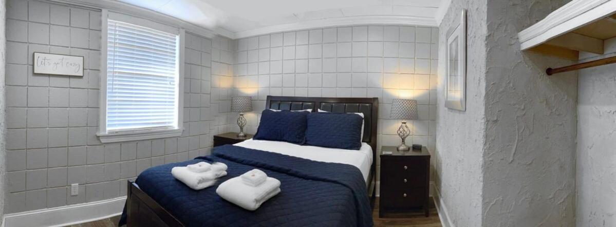 Statesboro Vacations - Amazing Cottage - Located on Blue Mile - Close to GSU! - Property Image 4