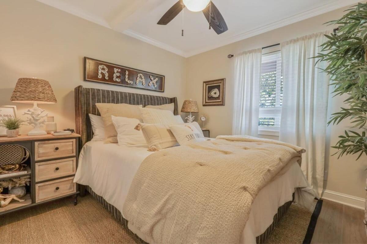 OCEAN VIEW-St Simons says Relax at The Beach Club
