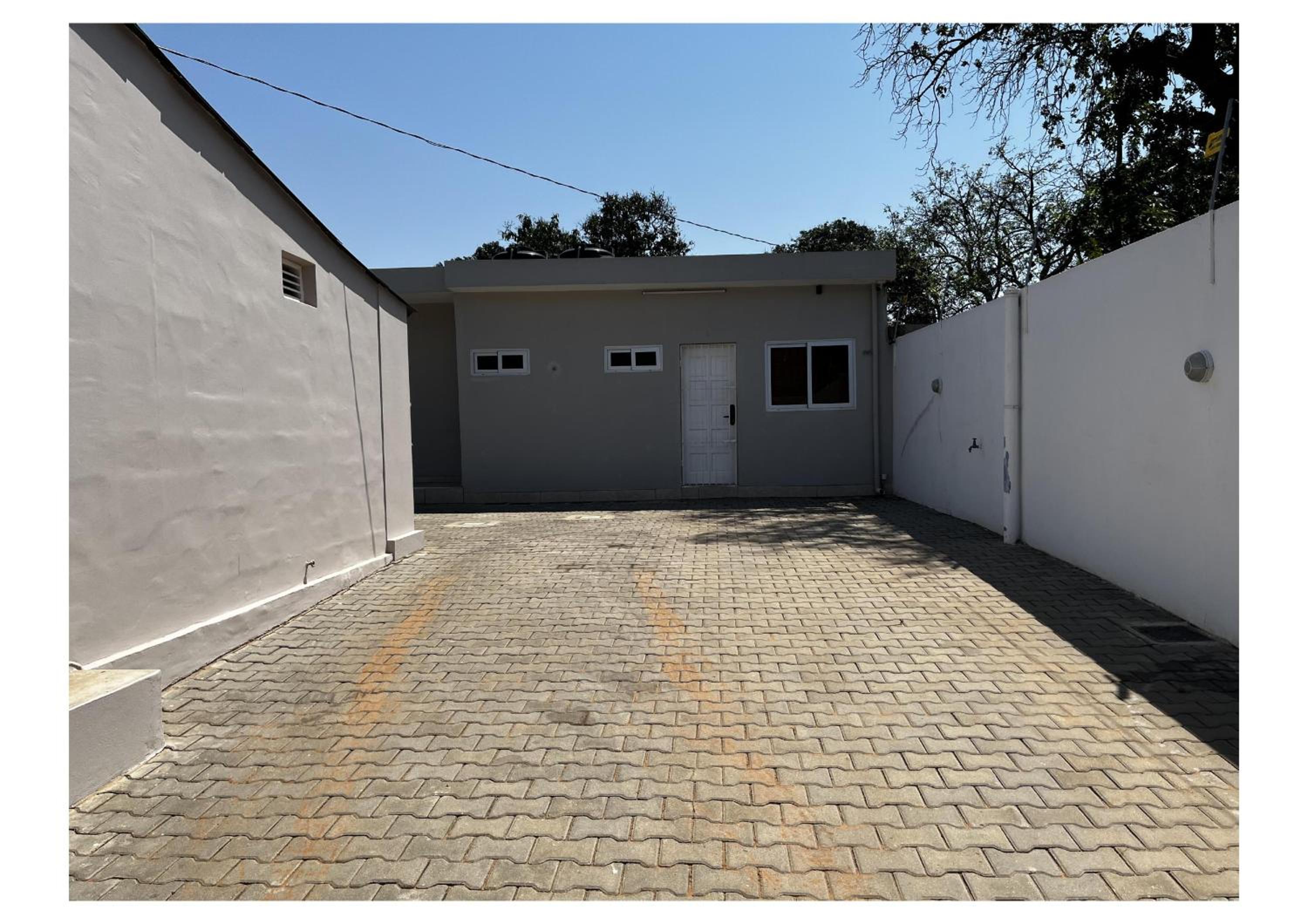 Chonguile Villa 1 Modern Minimalist in Matola