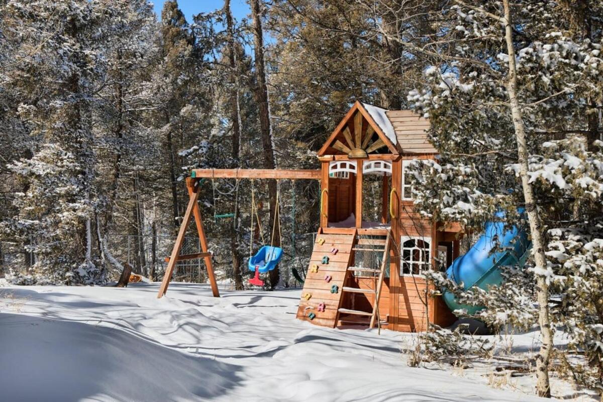 Spacious Family Cabin at Cedar Mountain w HOT TUB view 4