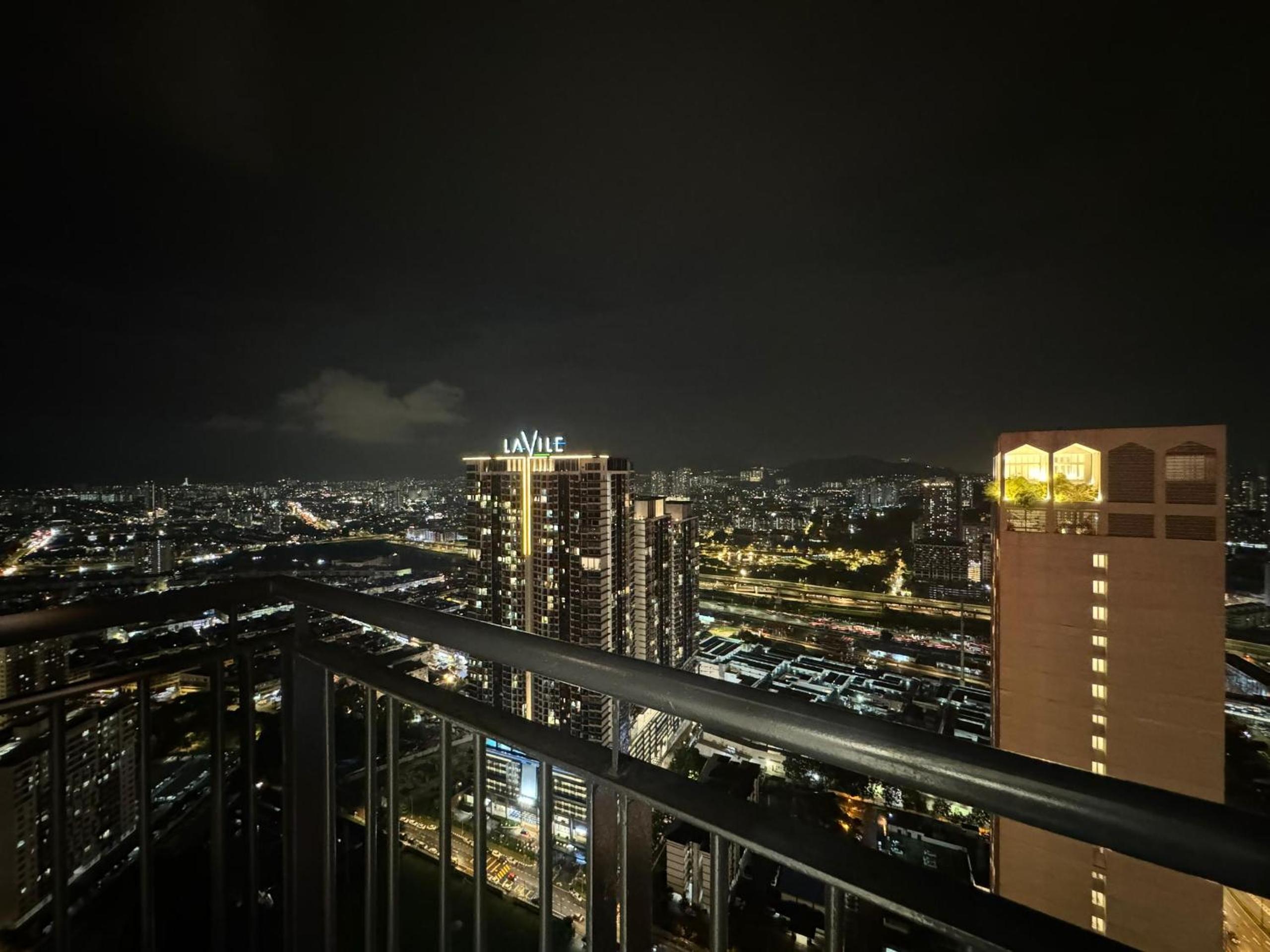 SVT Sunway Velocity 5pax 2Room 1Bath MRT LRT TRX Cheras Kuala Lumpur
