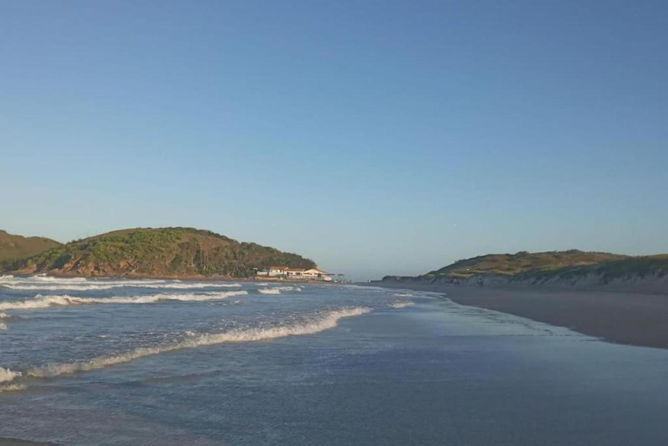 Flat Âncora -Apto Standard Pé na Areia na Praia do Peró
