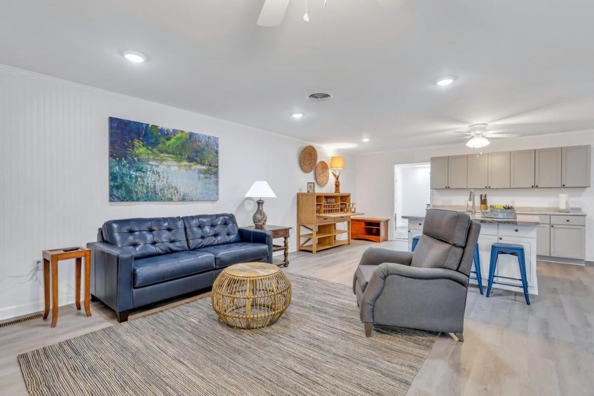 Eagle's Nest - Upscale Loft Downtown Close to GSU view 3