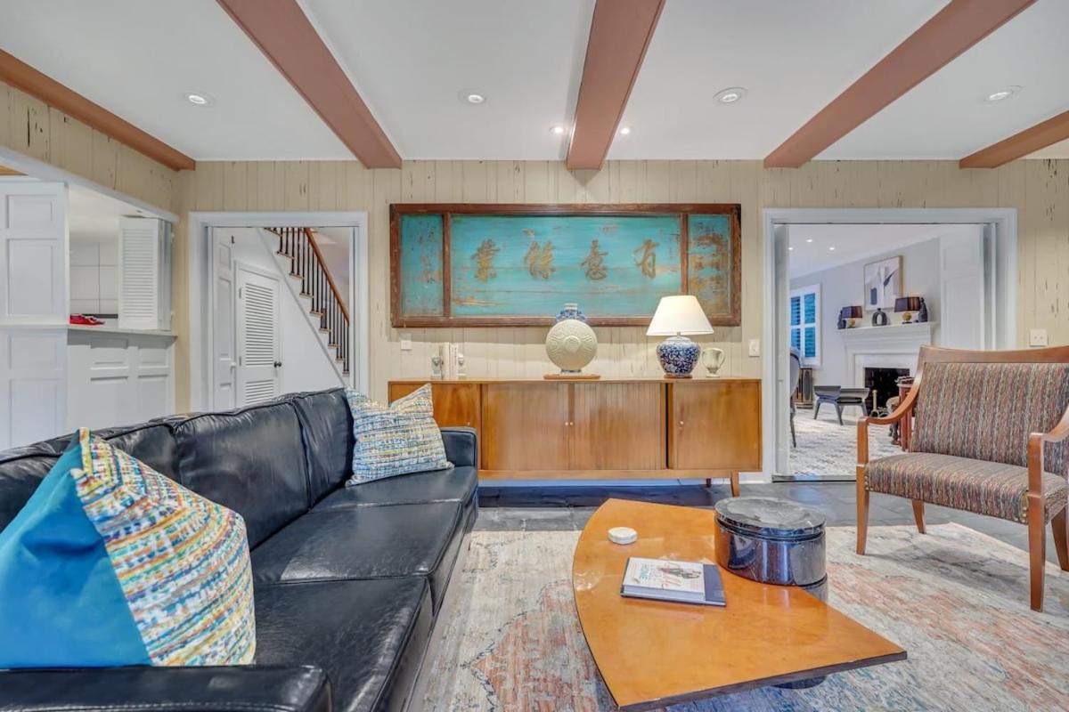 Statesboro Vacations - The Grey - Large Eclectic and Quiet Home - Property Image 1