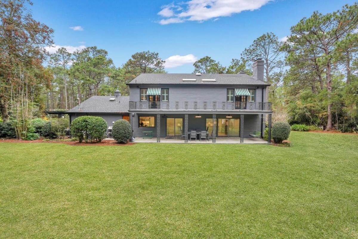 The Grey - Large Eclectic and Quiet Home view 5