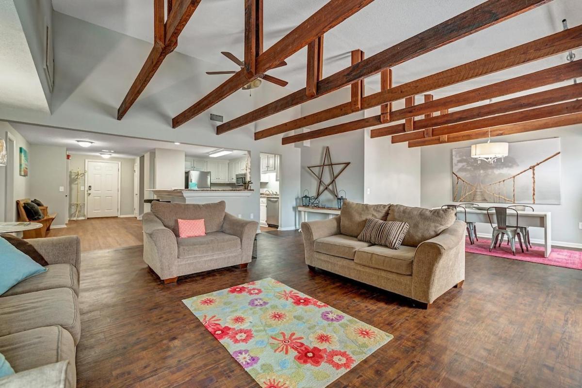 Statesboro Vacations - The Post Loft- In the Heart of Downtown Statesboro - Property Image 1