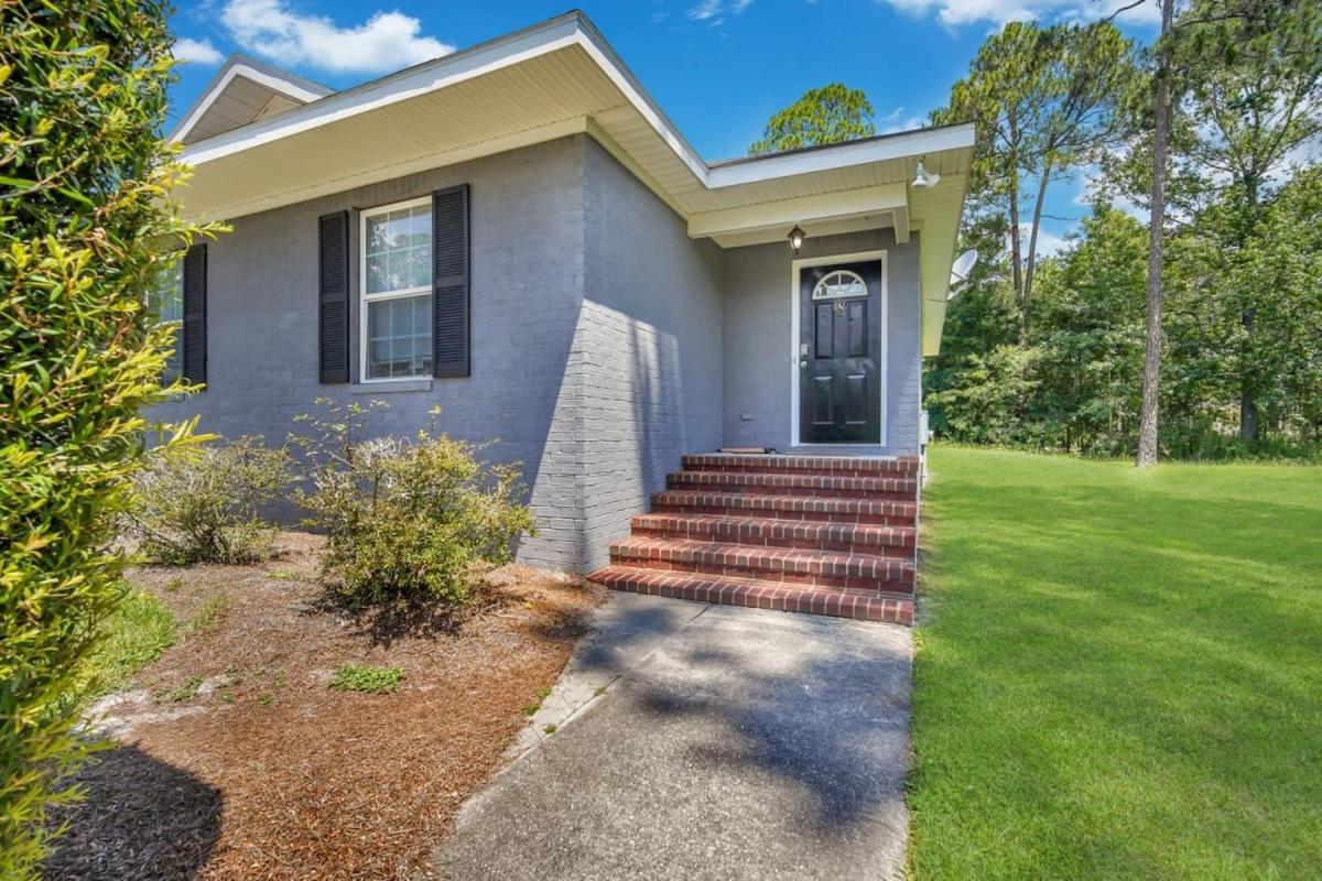 Charming Gray Home- 5 mins from GSU!
