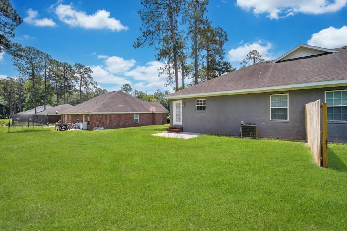 Charming Gray Home- 5 mins from GSU!