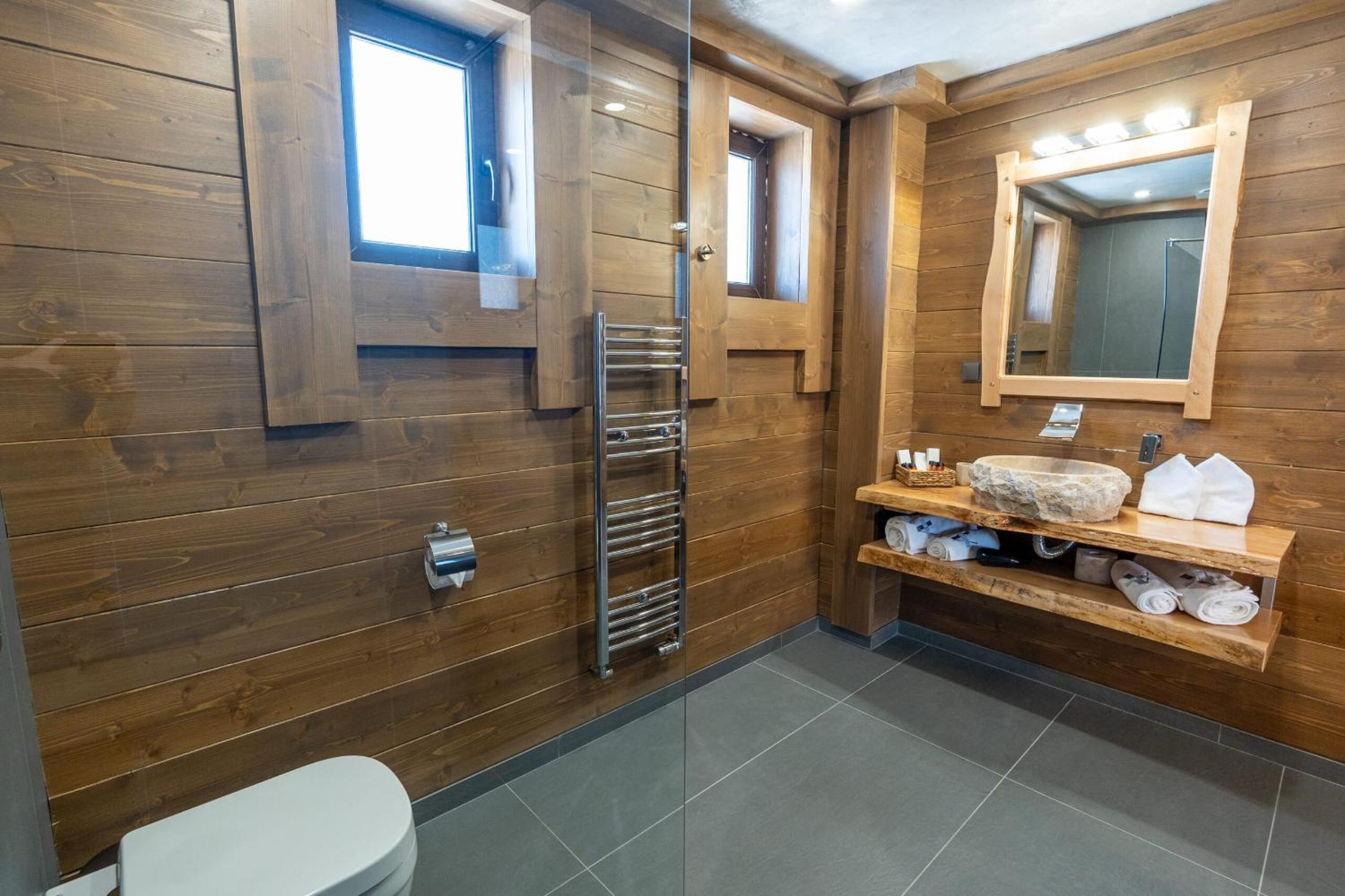 V Chalet Residence