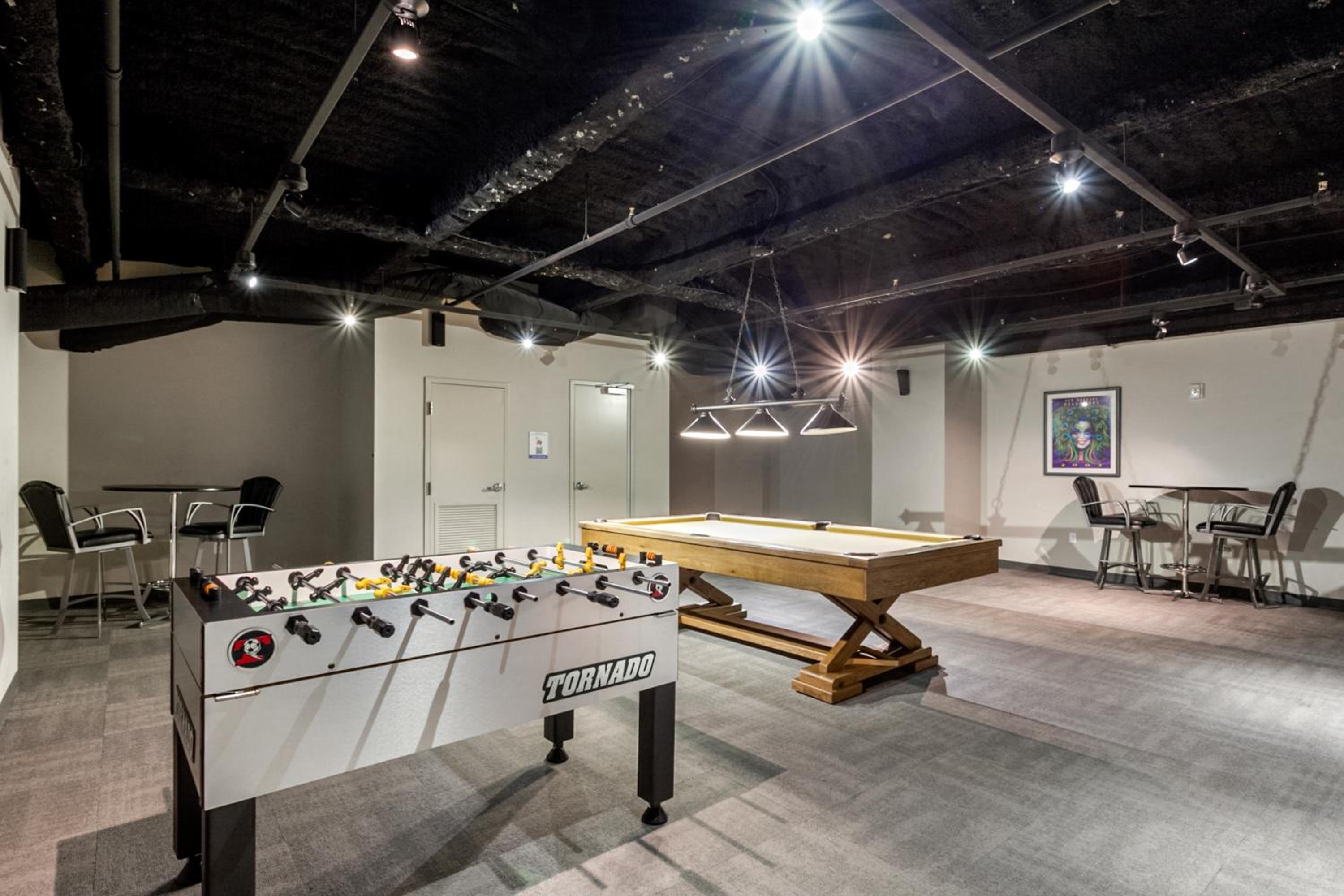 Modern Condo Walking Distance to Must-See Attractions of NOLA view 4