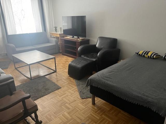 Hyvällä sijainnilla iso kaksio Hervannassa